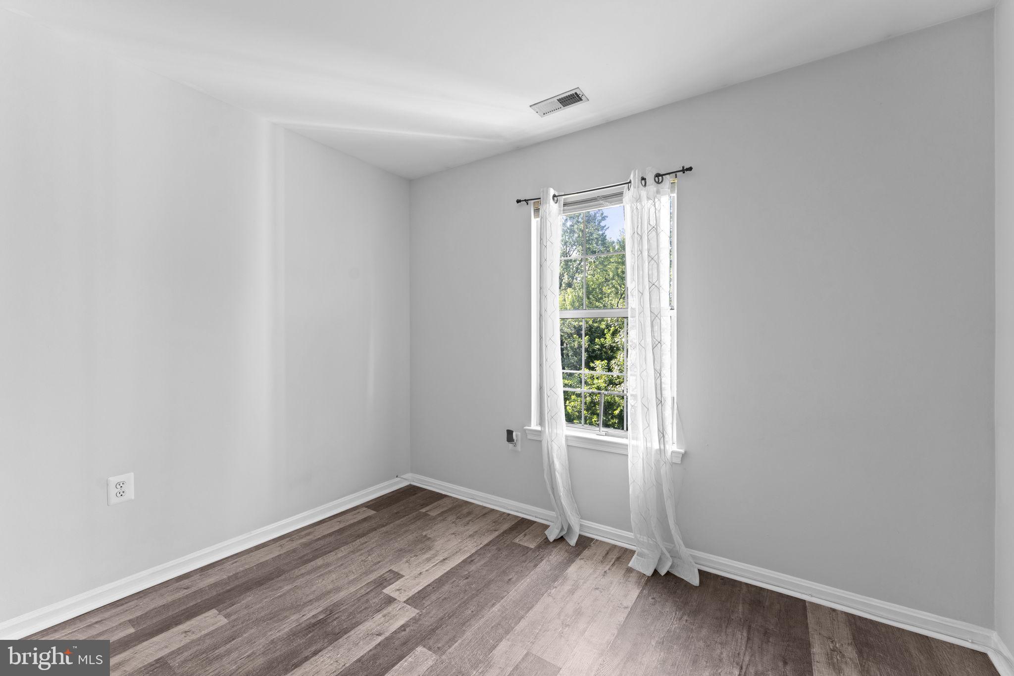 ROLLING OAKS - Residential