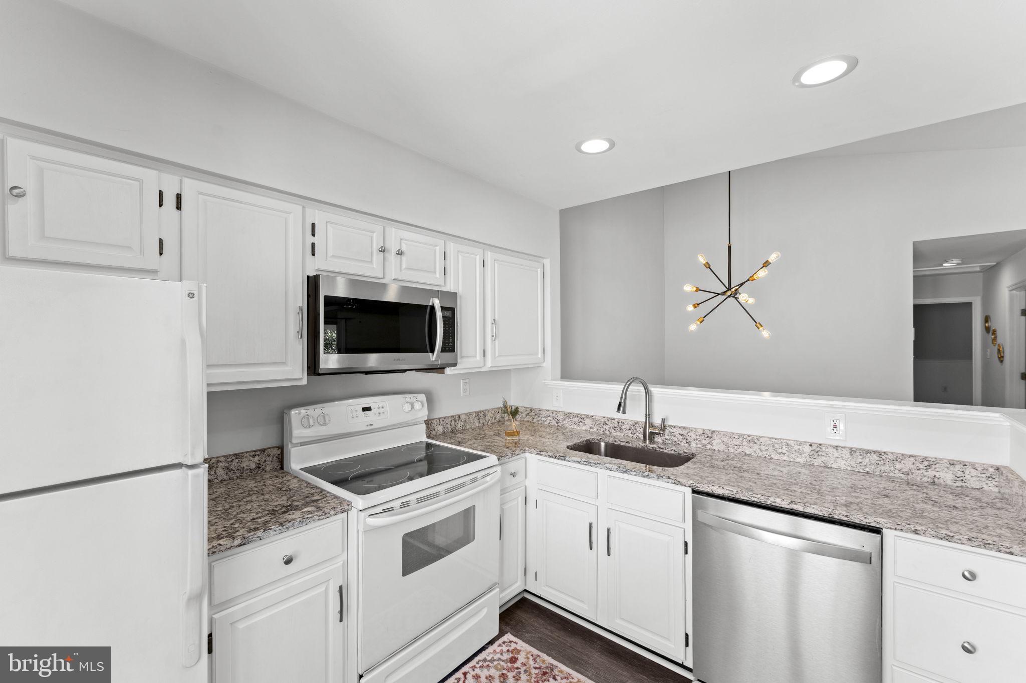 ROLLING OAKS - Residential