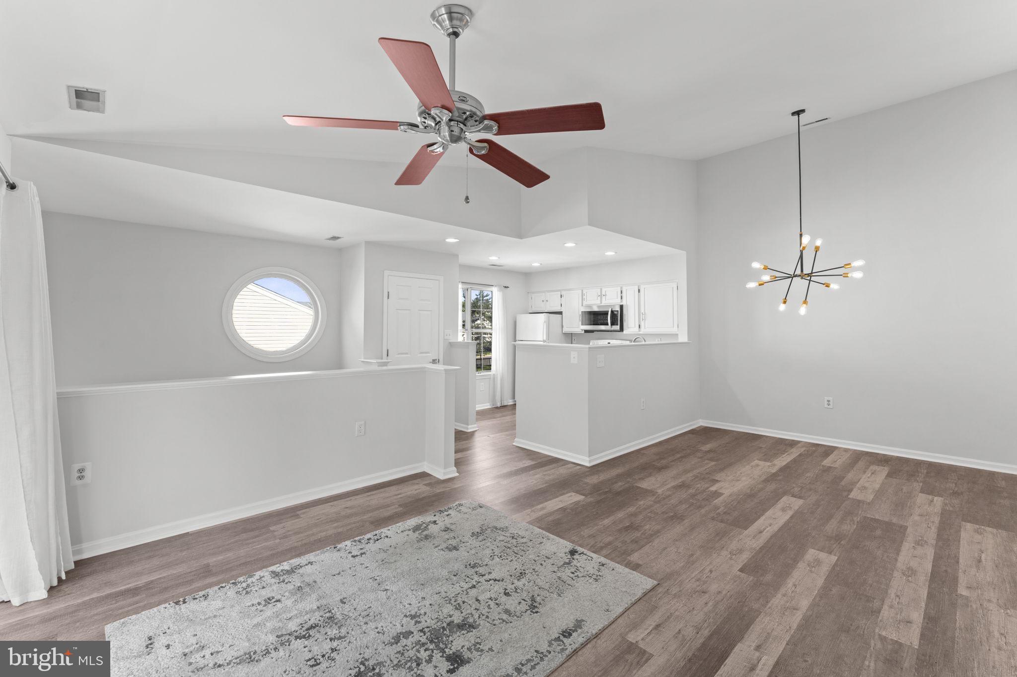 ROLLING OAKS - Residential