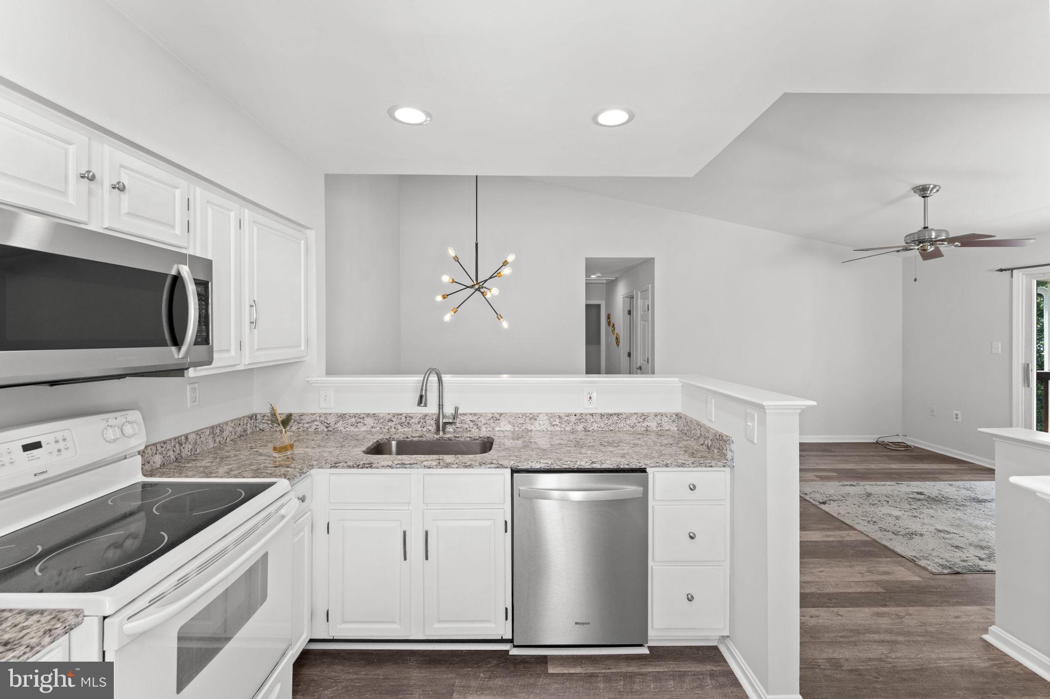 ROLLING OAKS - Residential