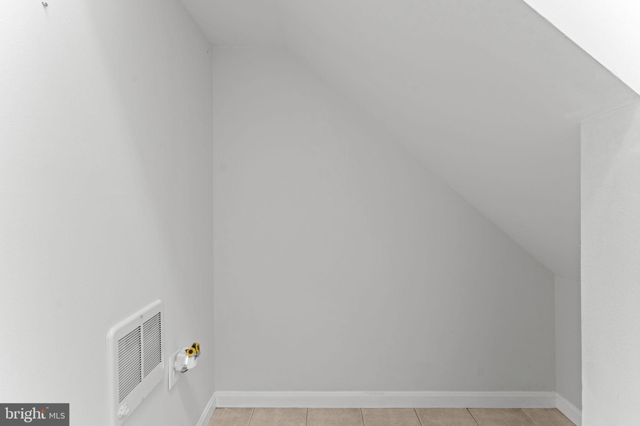 ROLLING OAKS - Residential