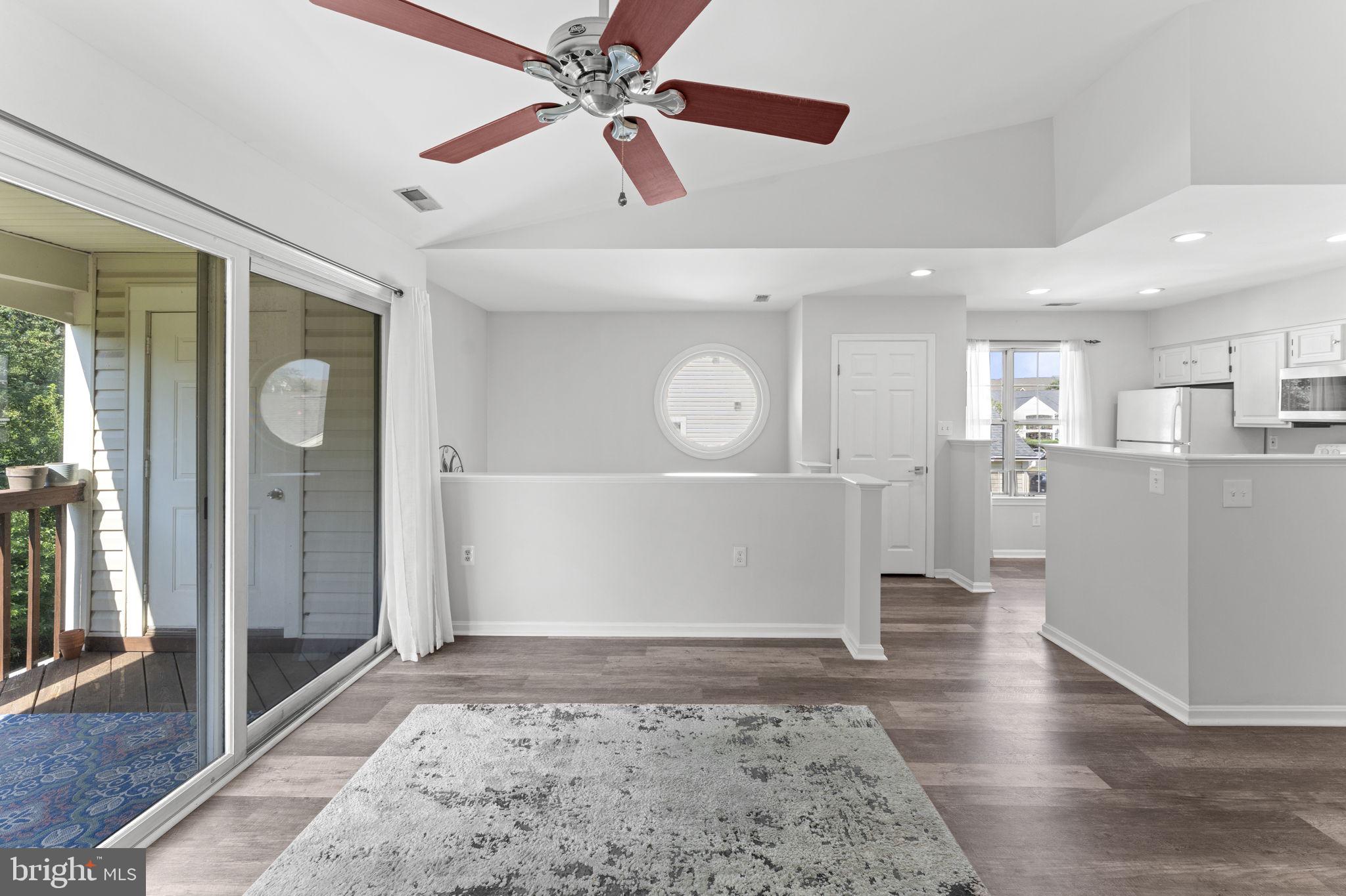 ROLLING OAKS - Residential