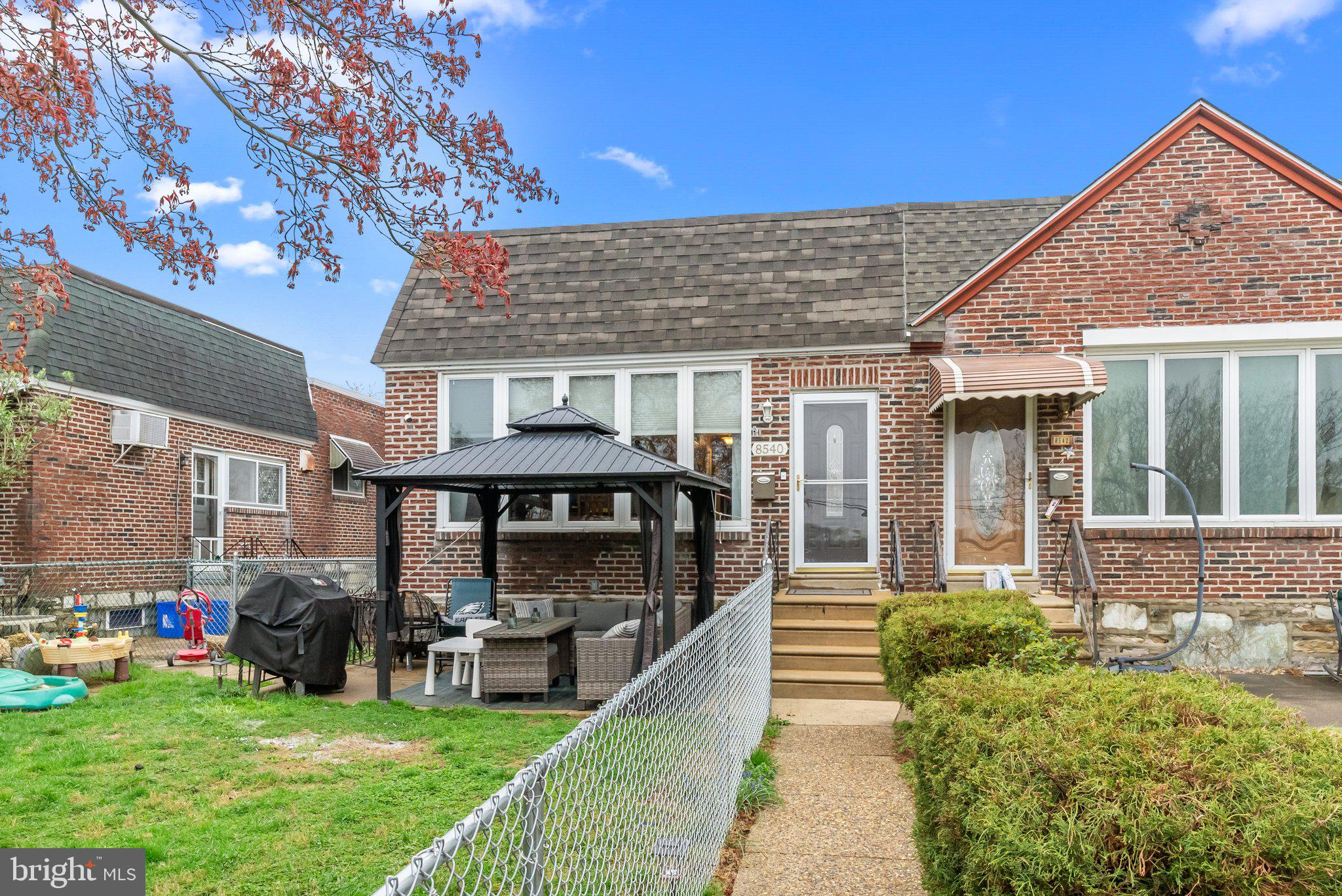 BELLS CORNER - Residential