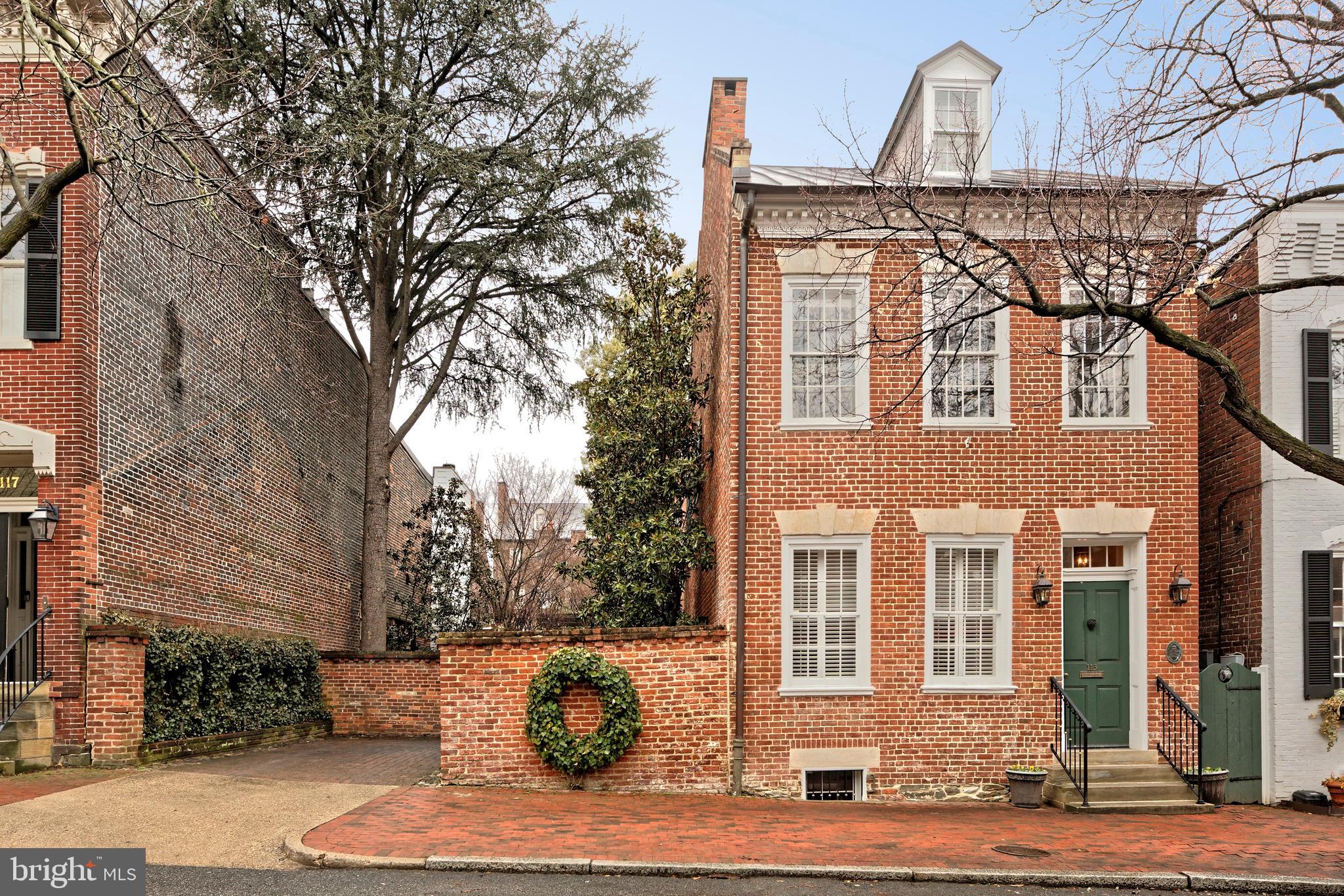 OLD TOWN ALEXANDRIA - Residential