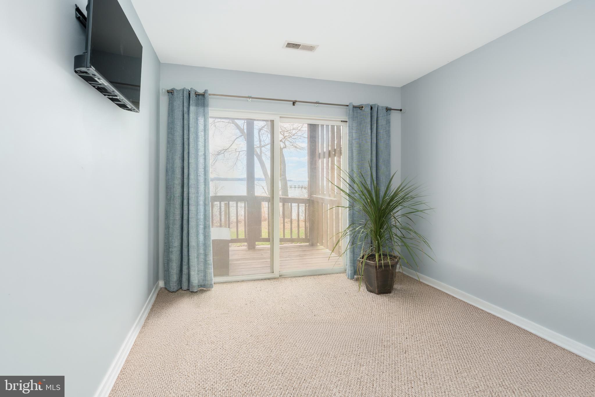 NORTH EAST ISLES - Residential