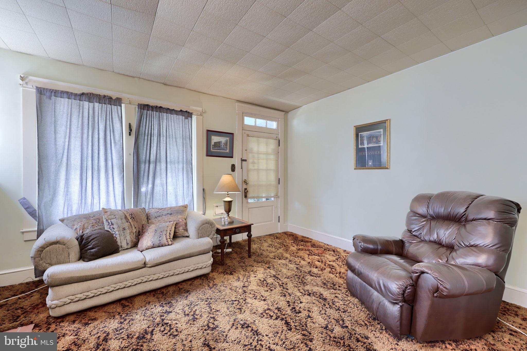 WEST END LANCASTER - Residential