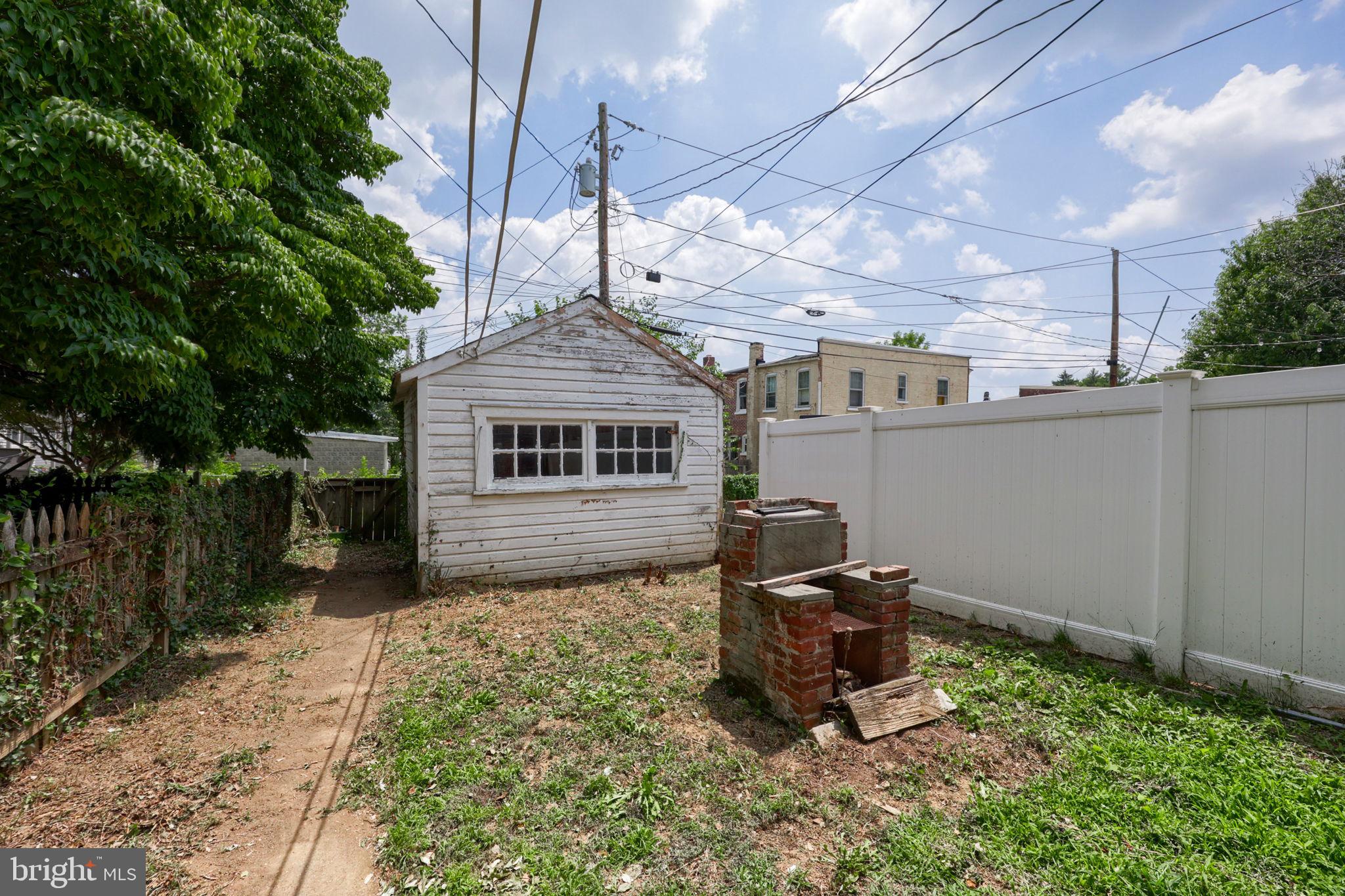 WEST END LANCASTER - Residential