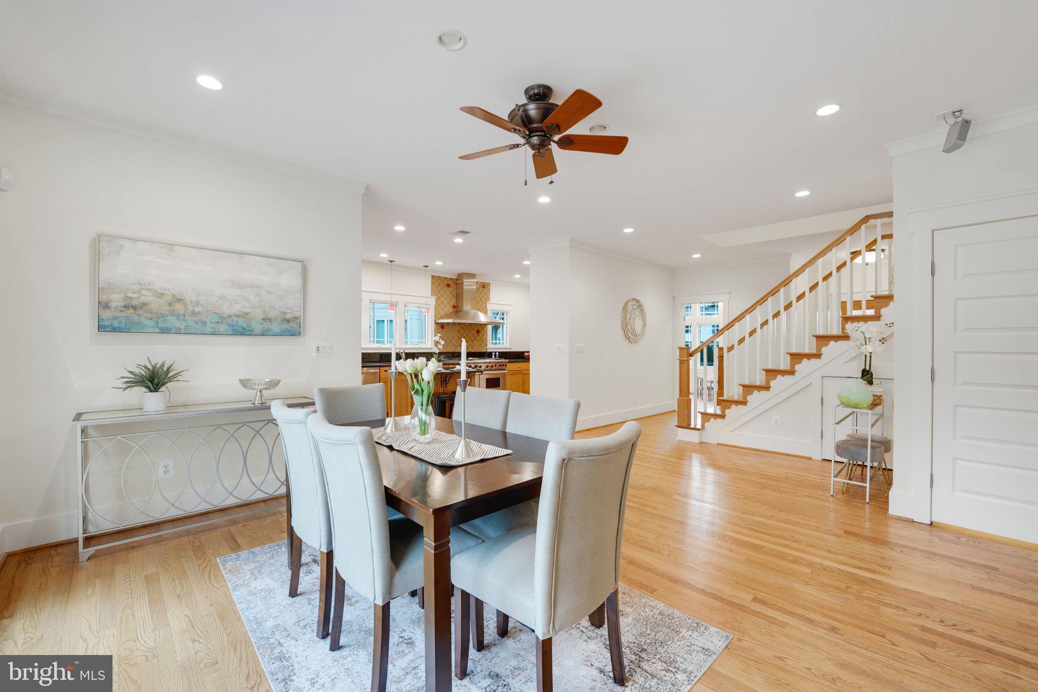 VIENNA WOODS - Residential