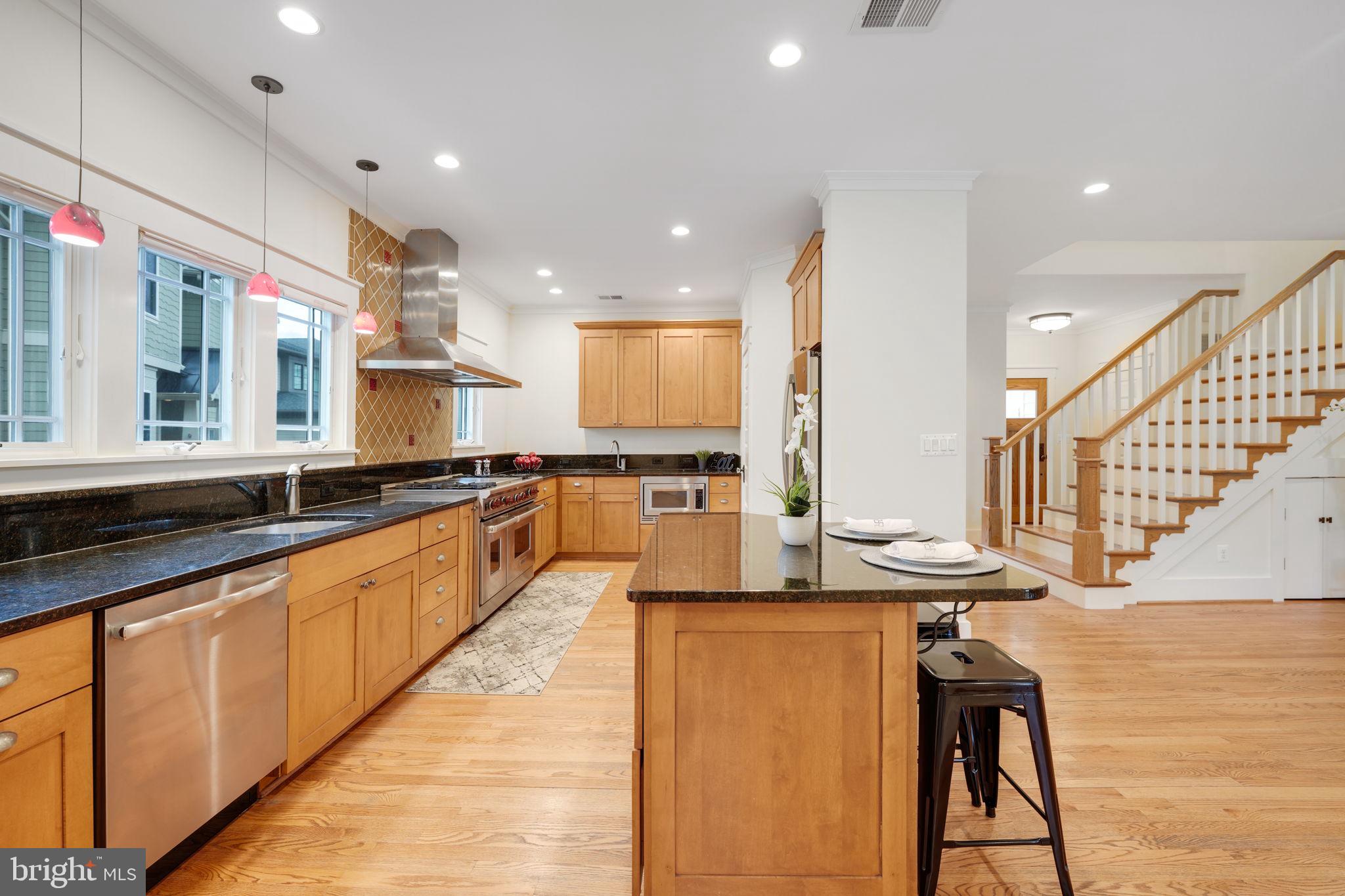 VIENNA WOODS - Residential