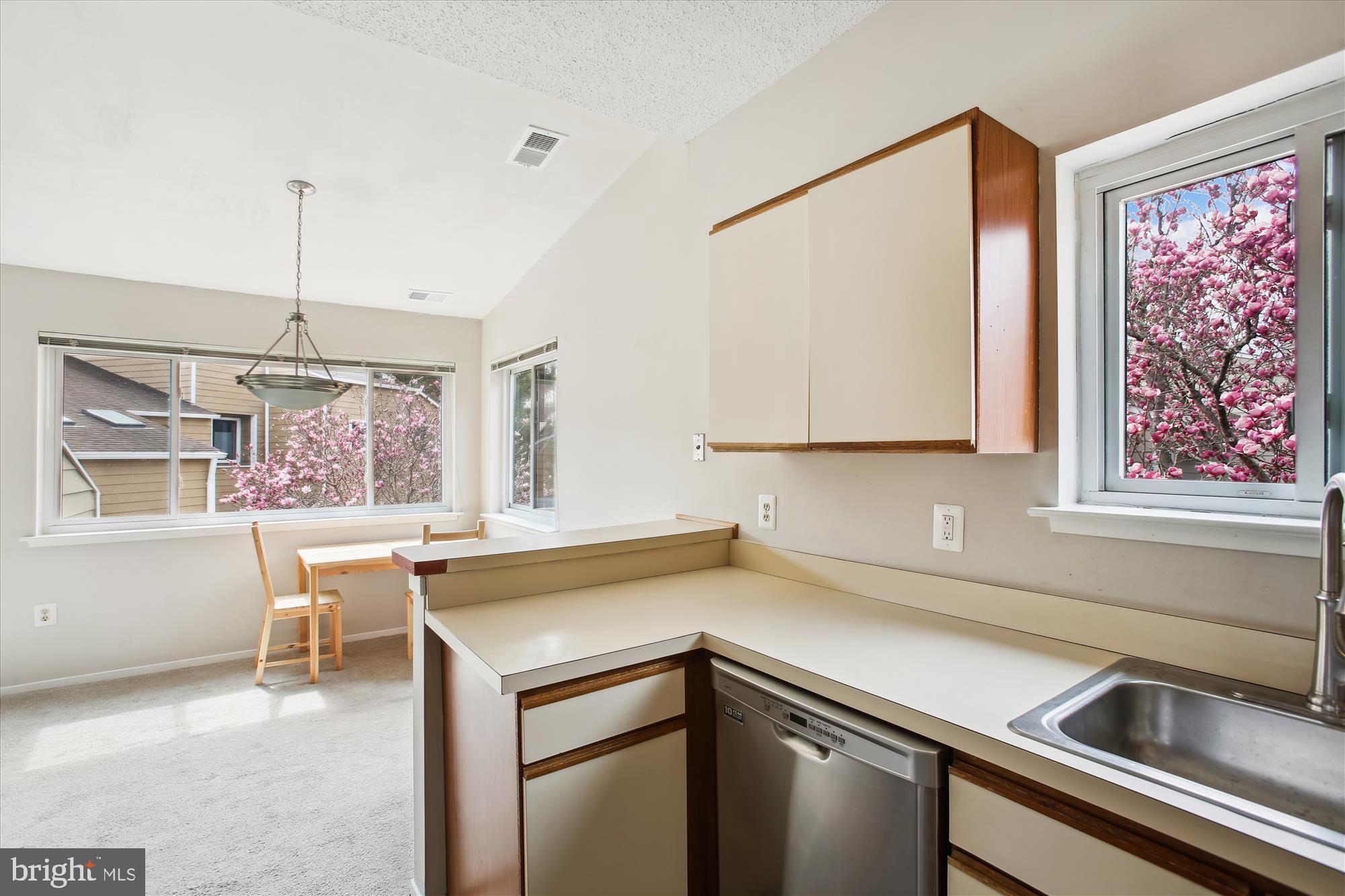VILLARIDGE - Residential