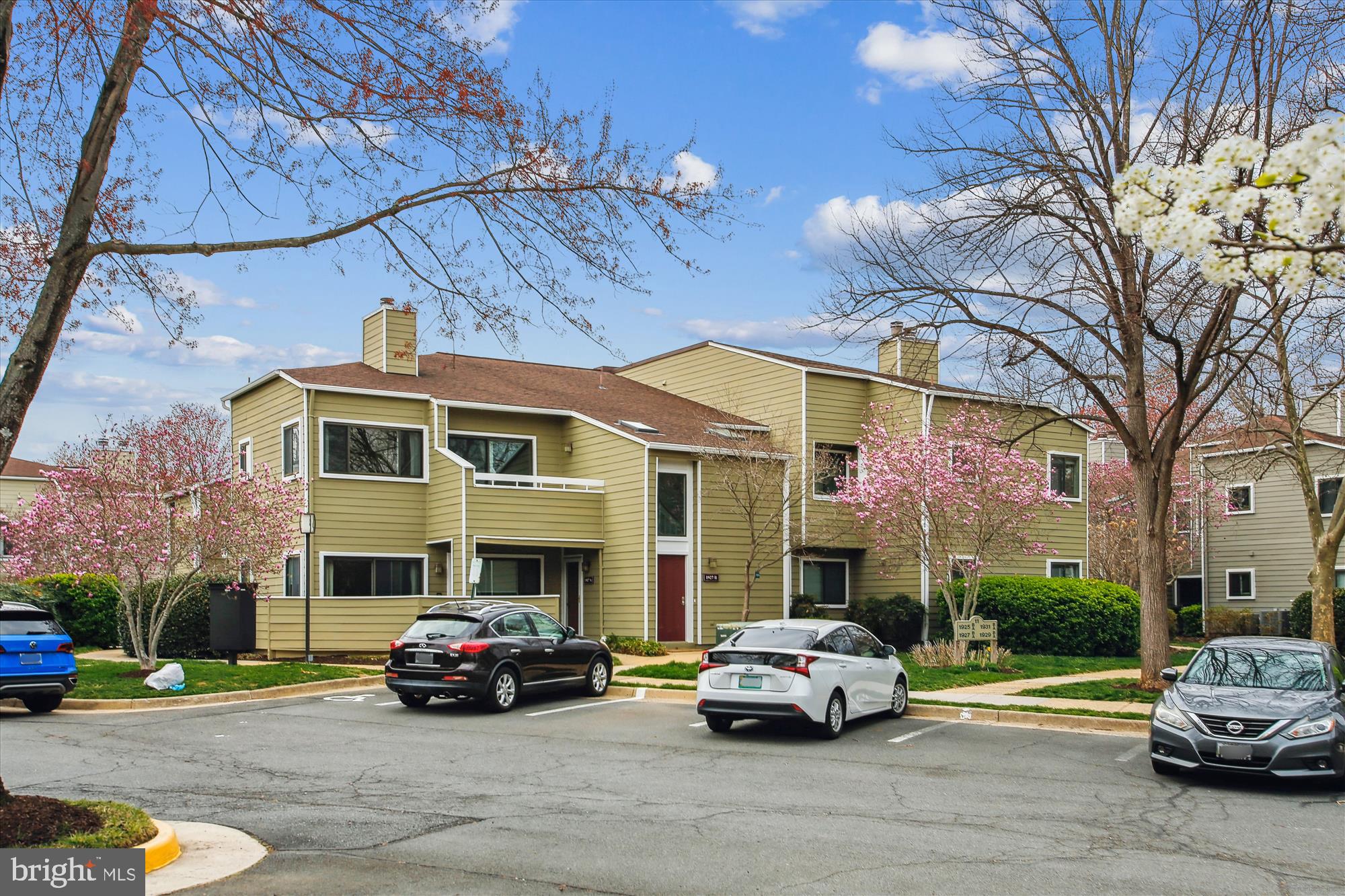 VILLARIDGE - Residential