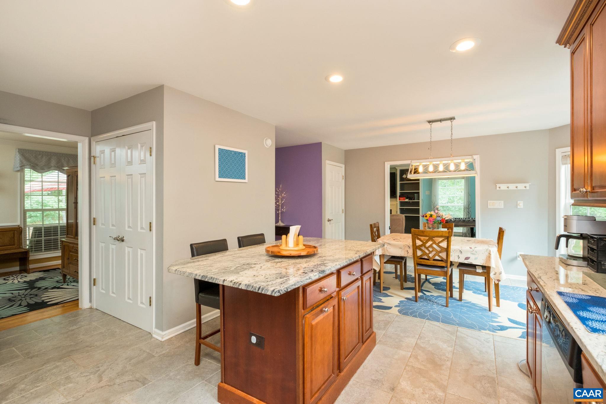 FOX HOLLOW - Residential