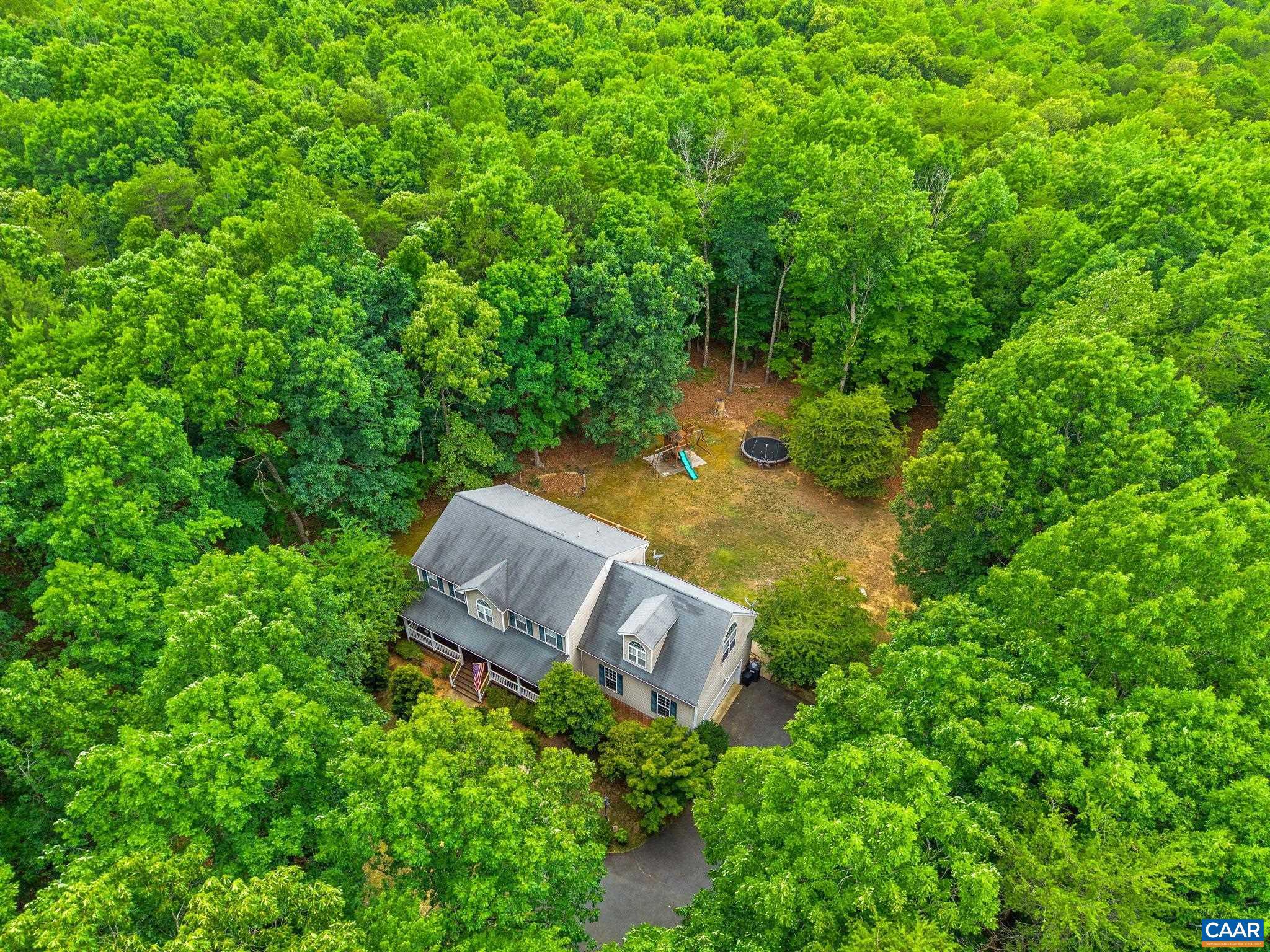 FOX HOLLOW - Residential