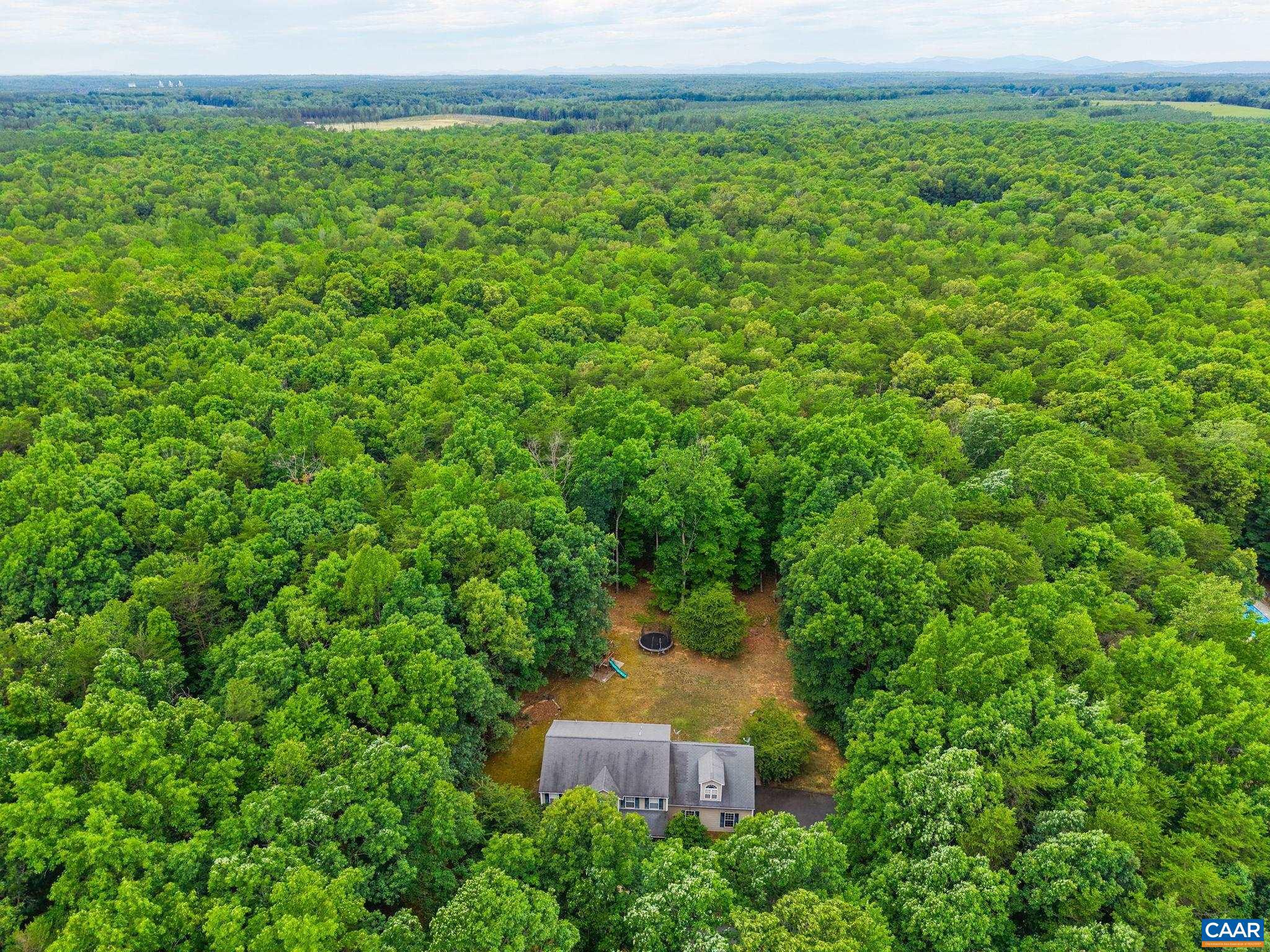 FOX HOLLOW - Residential