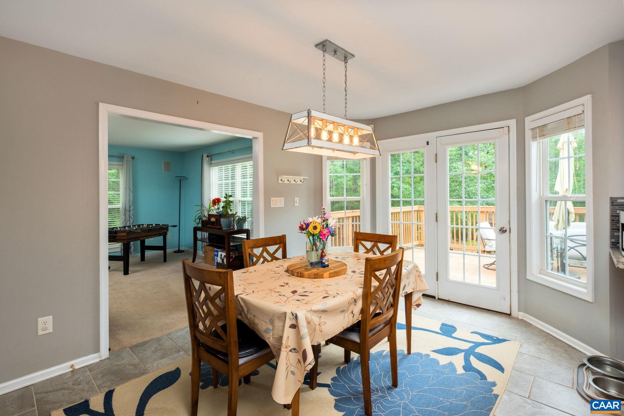 FOX HOLLOW - Residential
