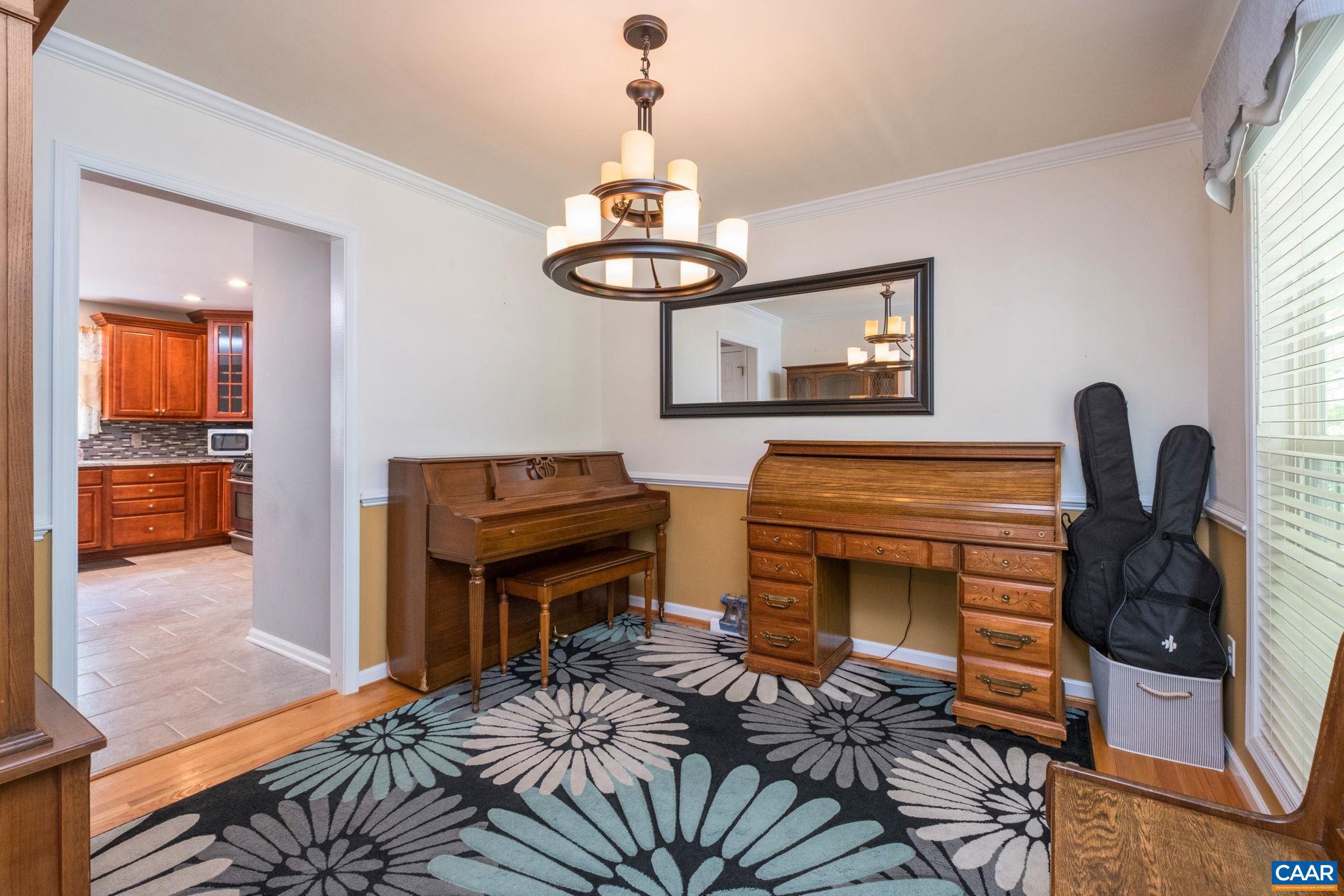 FOX HOLLOW - Residential