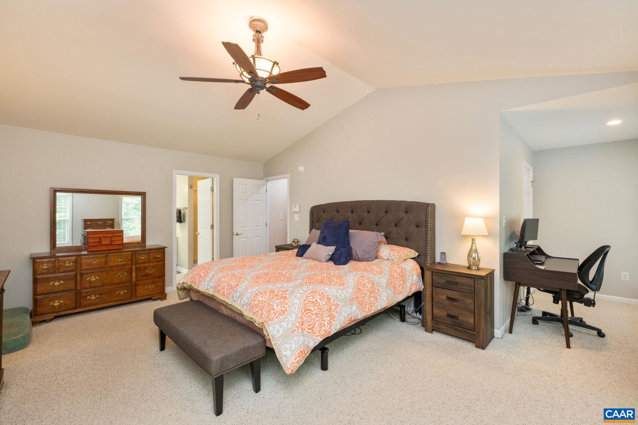FOX HOLLOW - Residential