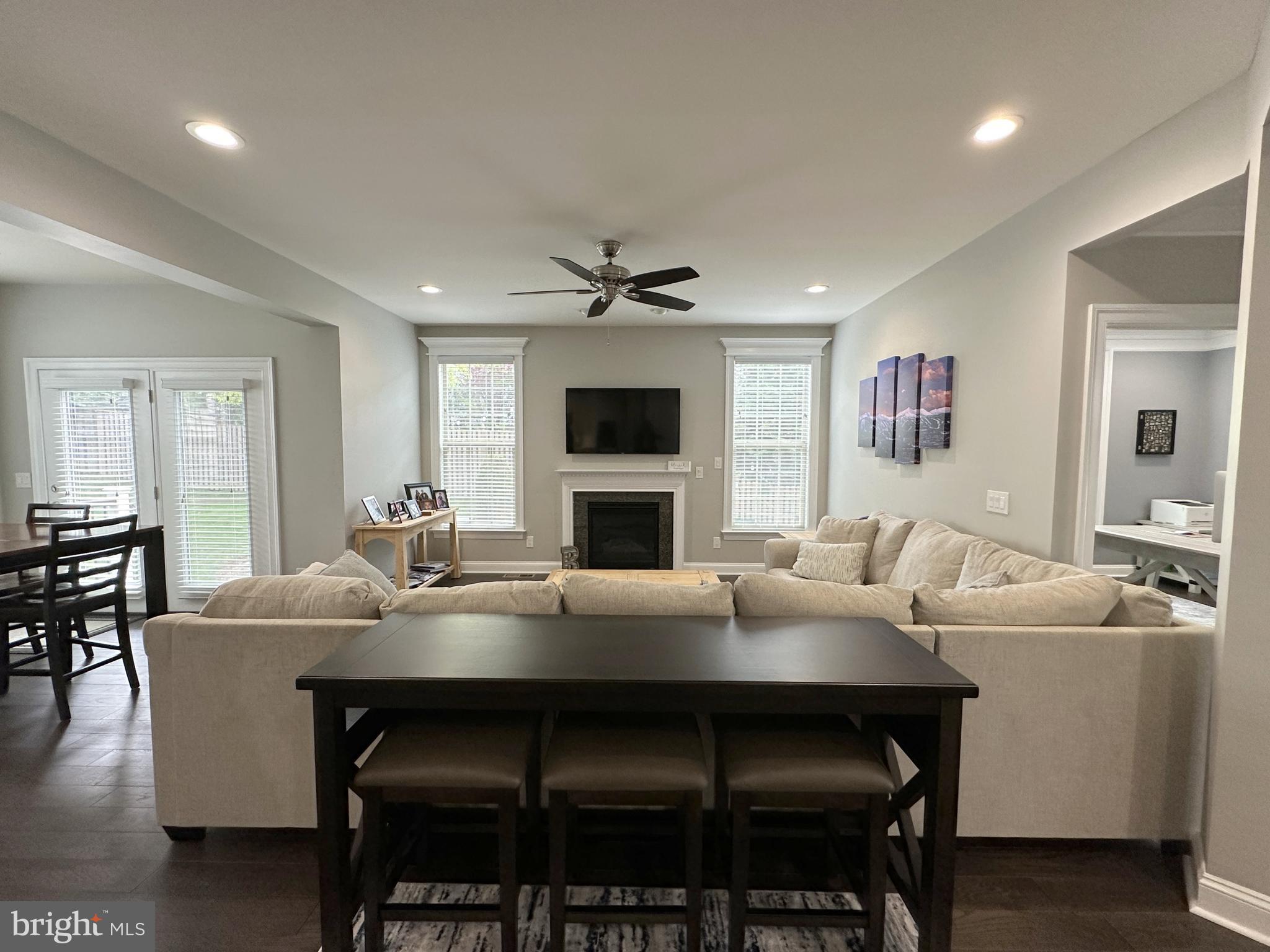 ALEXANDERS CHASE - Residential Lease