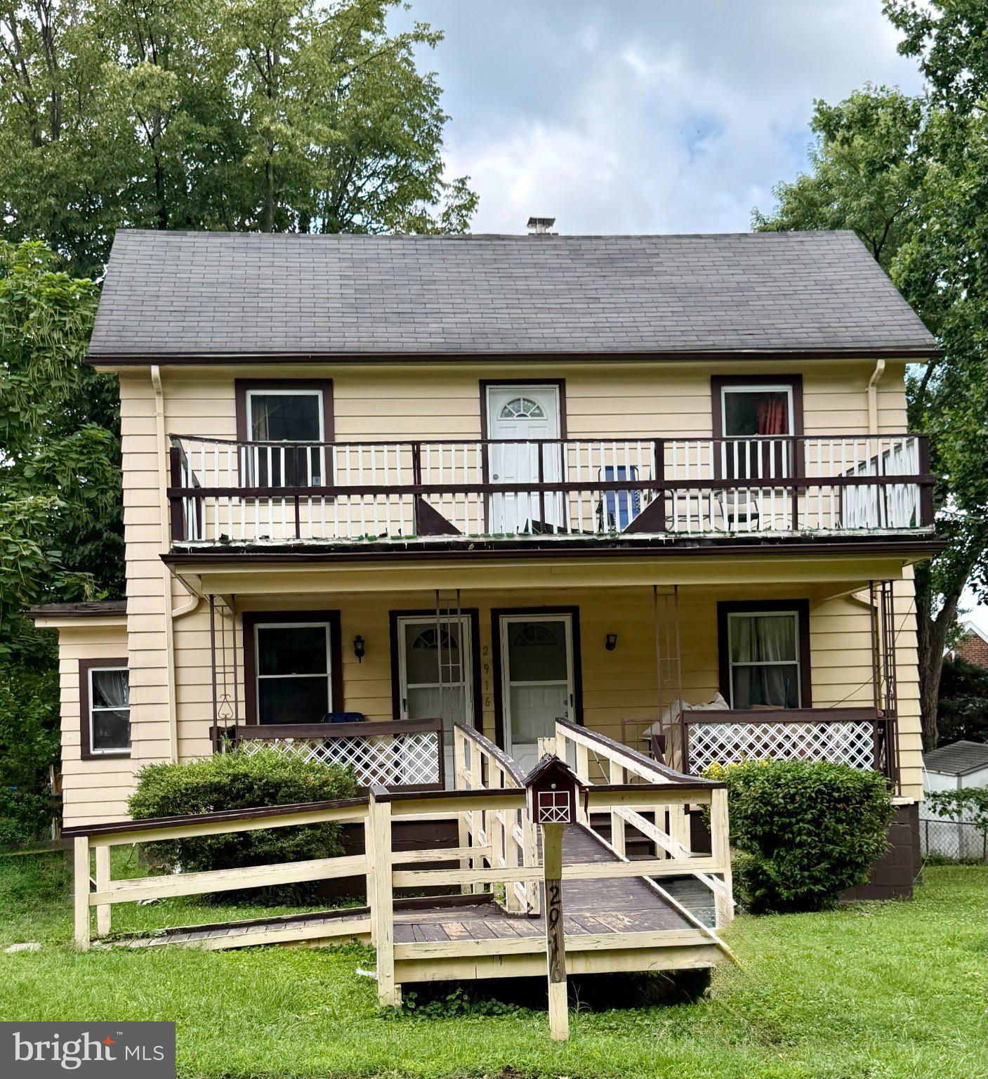 HILLSIDE - Residential