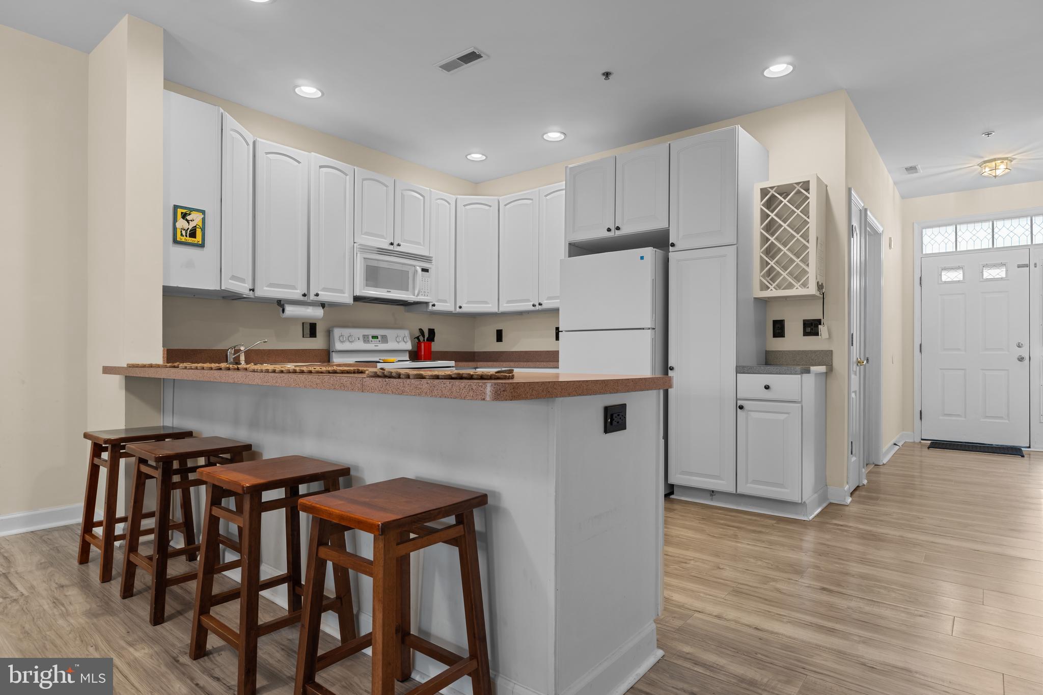 SUMMERLYN - Residential