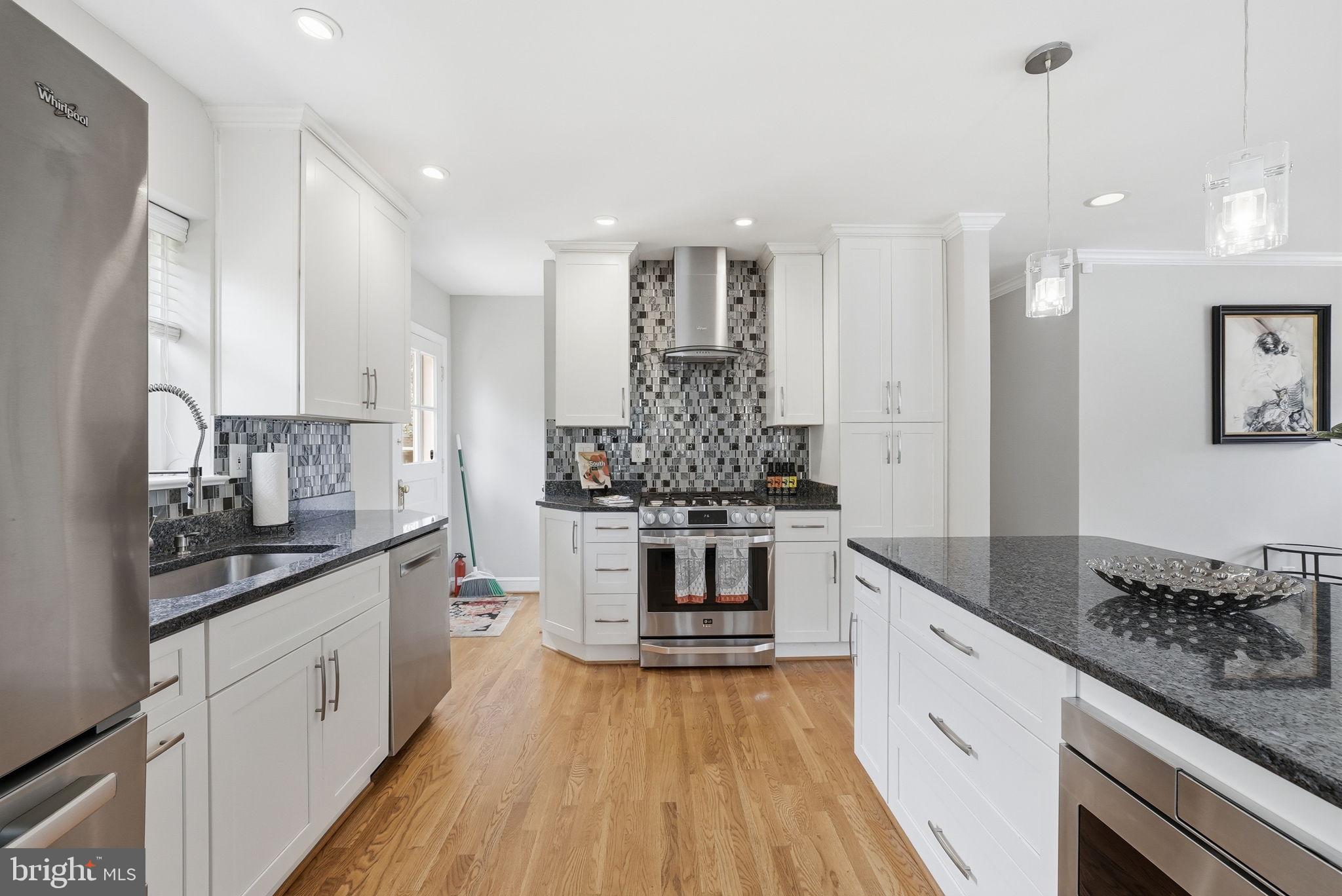 BERKSHIRE OAKWOOD - Residential