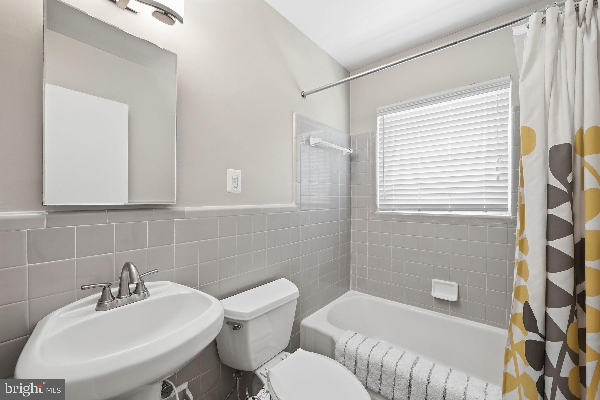BERKSHIRE OAKWOOD - Residential