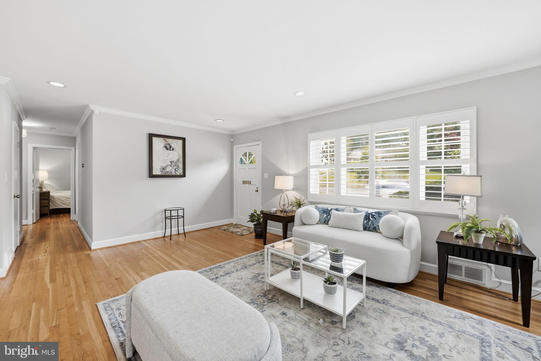 BERKSHIRE OAKWOOD - Residential