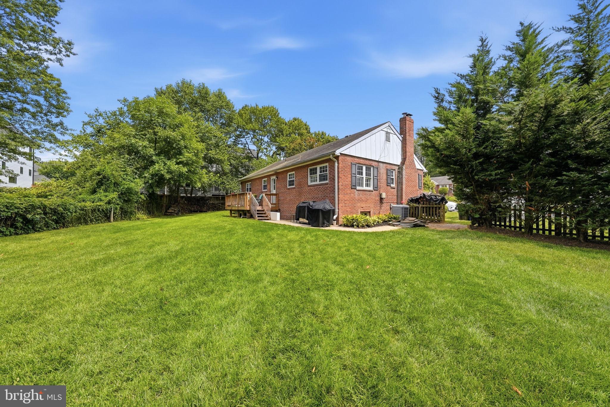 BERKSHIRE OAKWOOD - Residential