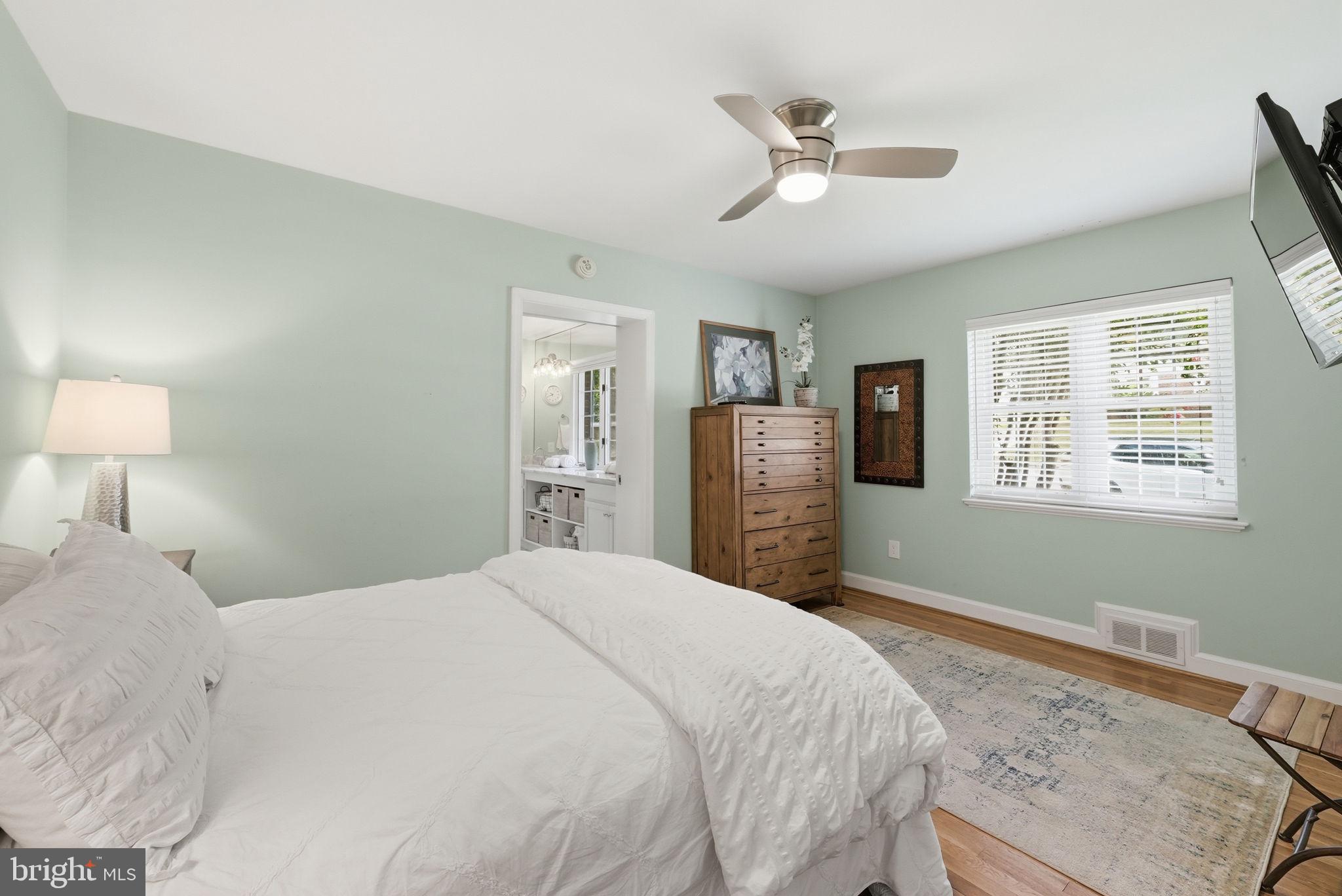 BERKSHIRE OAKWOOD - Residential