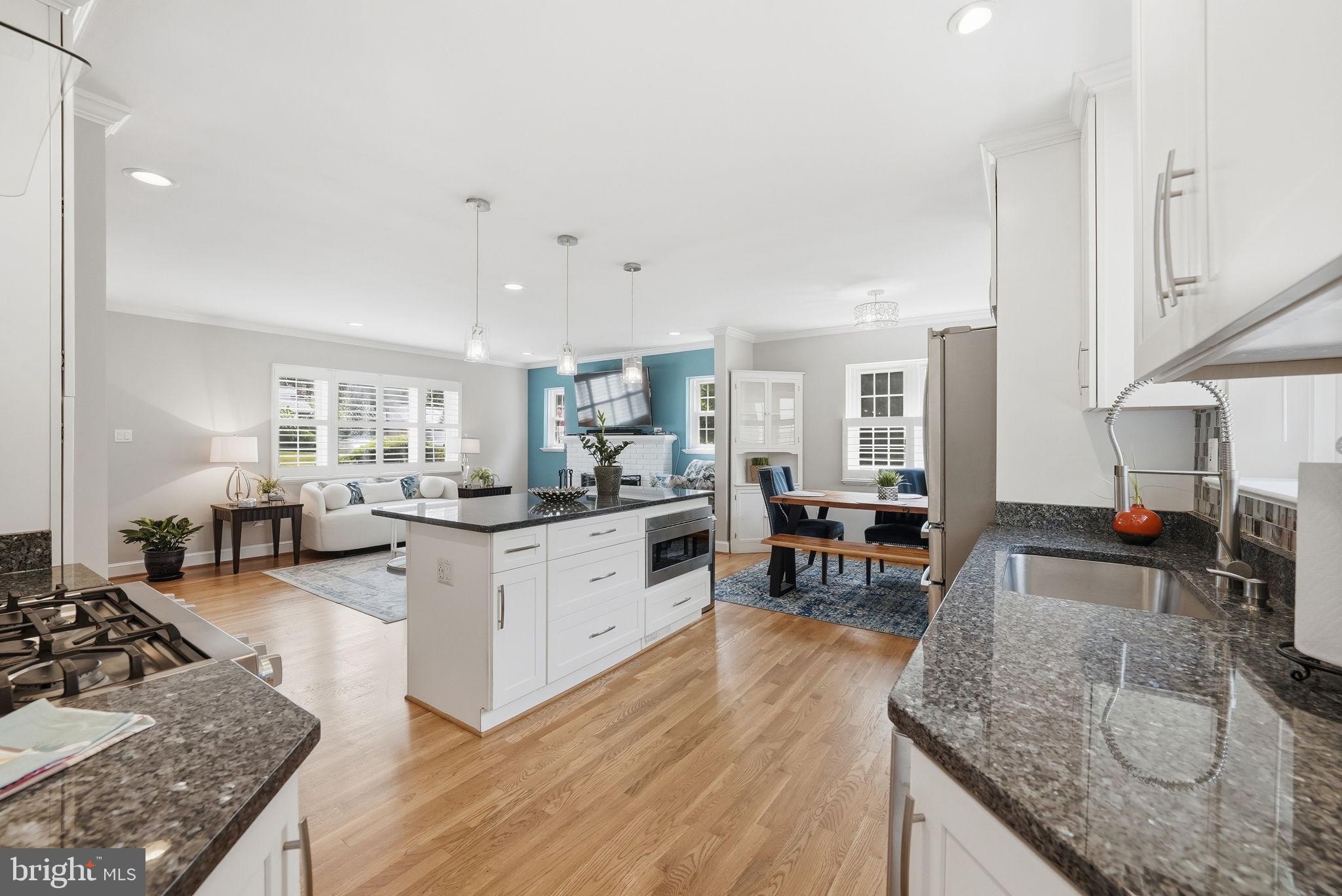 BERKSHIRE OAKWOOD - Residential
