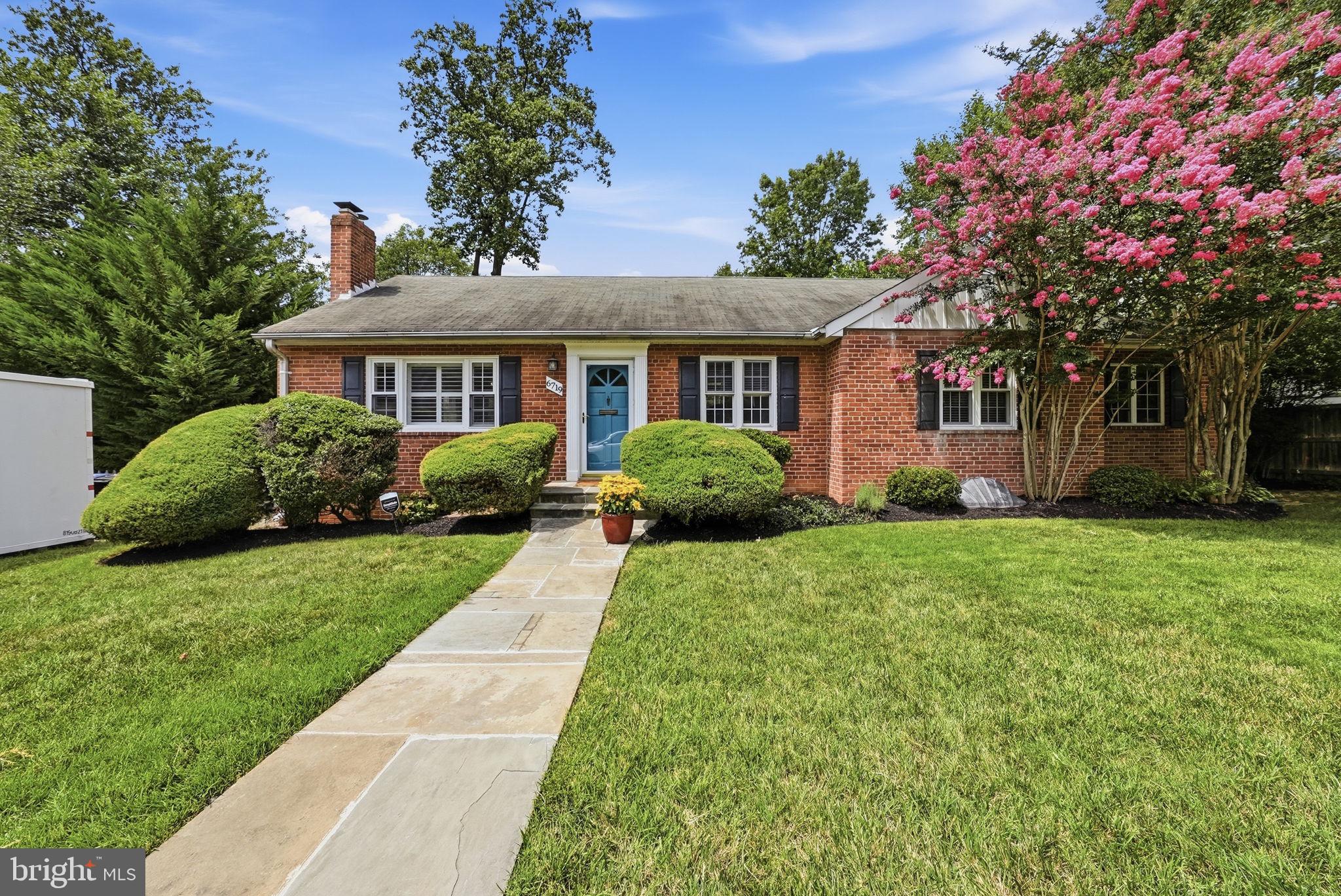 BERKSHIRE OAKWOOD - Residential