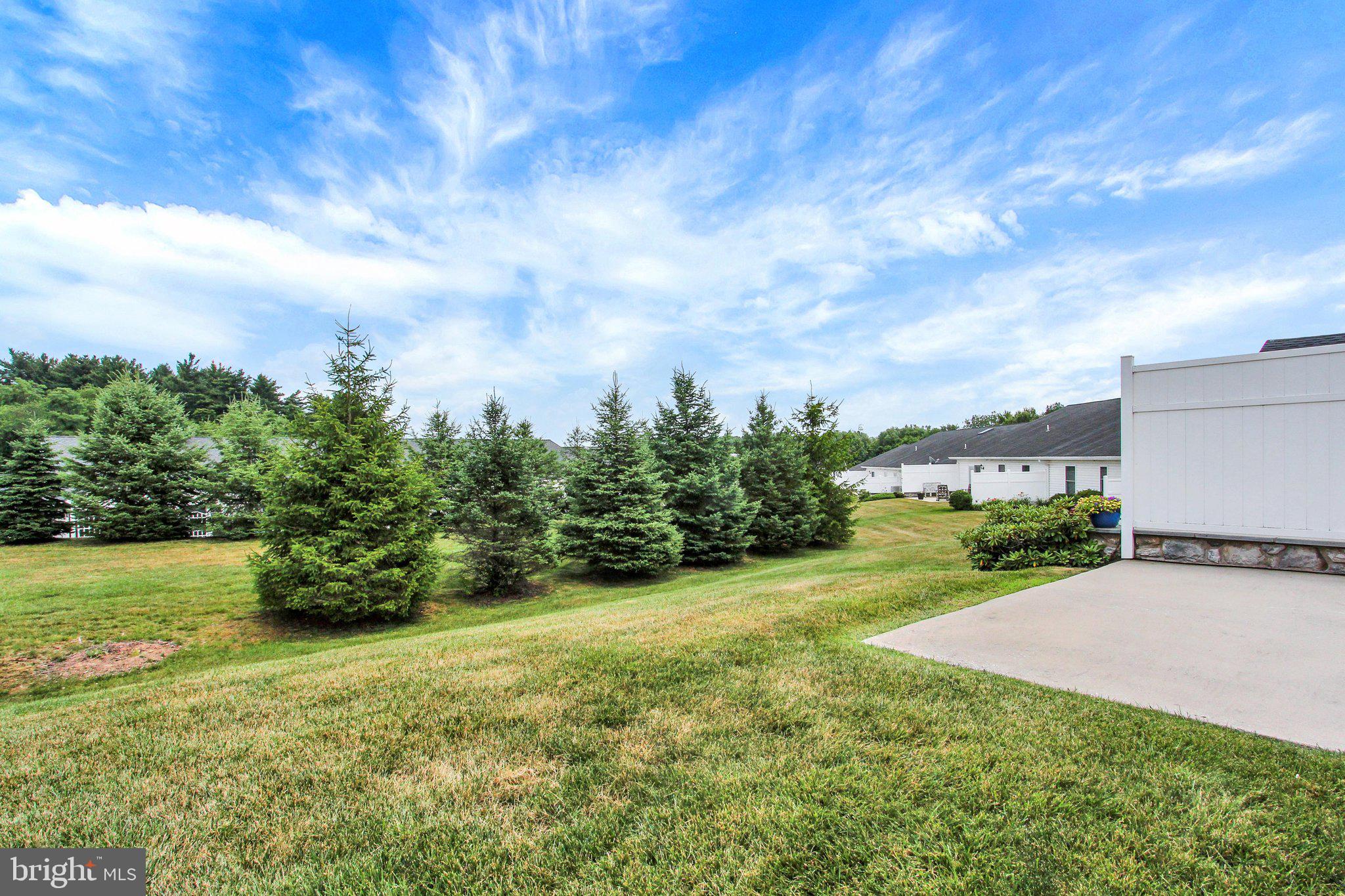 LAUREL MANOR - Residential