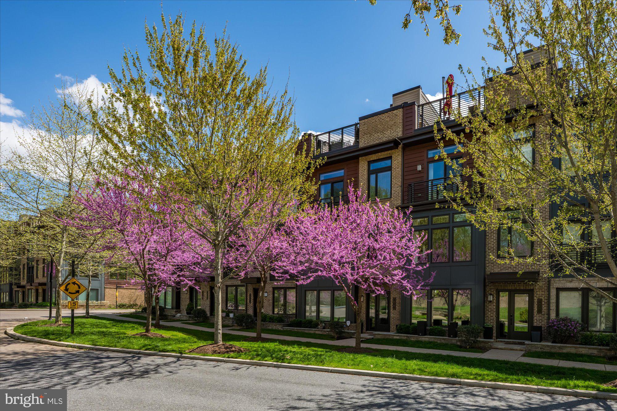 GROSVENOR HEIGHTS - Residential