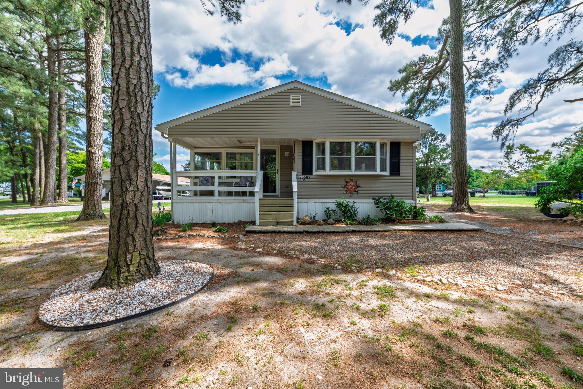 WHITE HOUSE BEACH - Residential