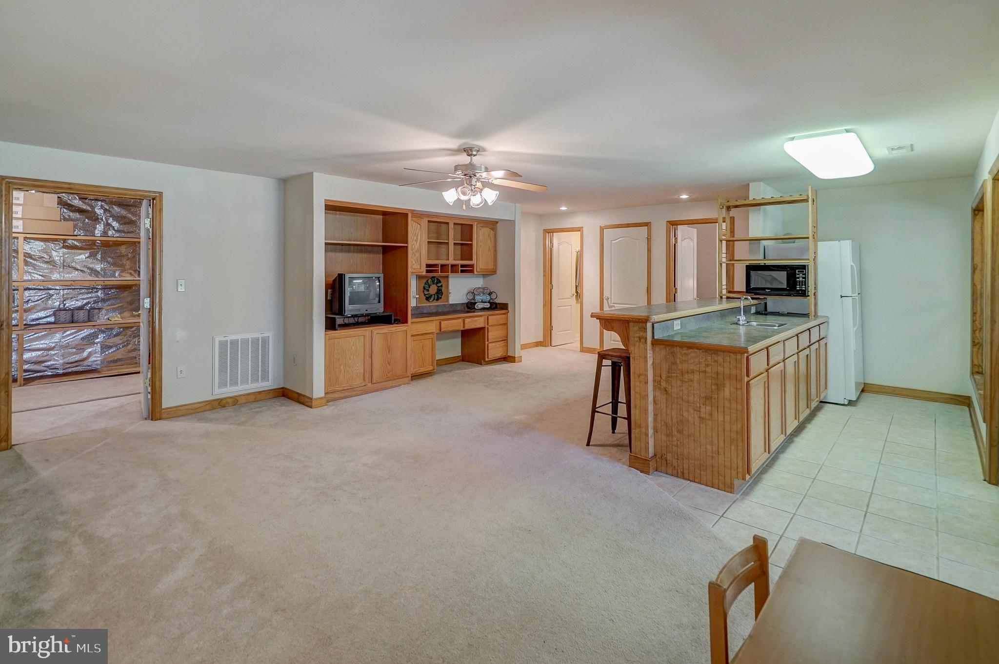 FRESHWATER ESTATES - Residential