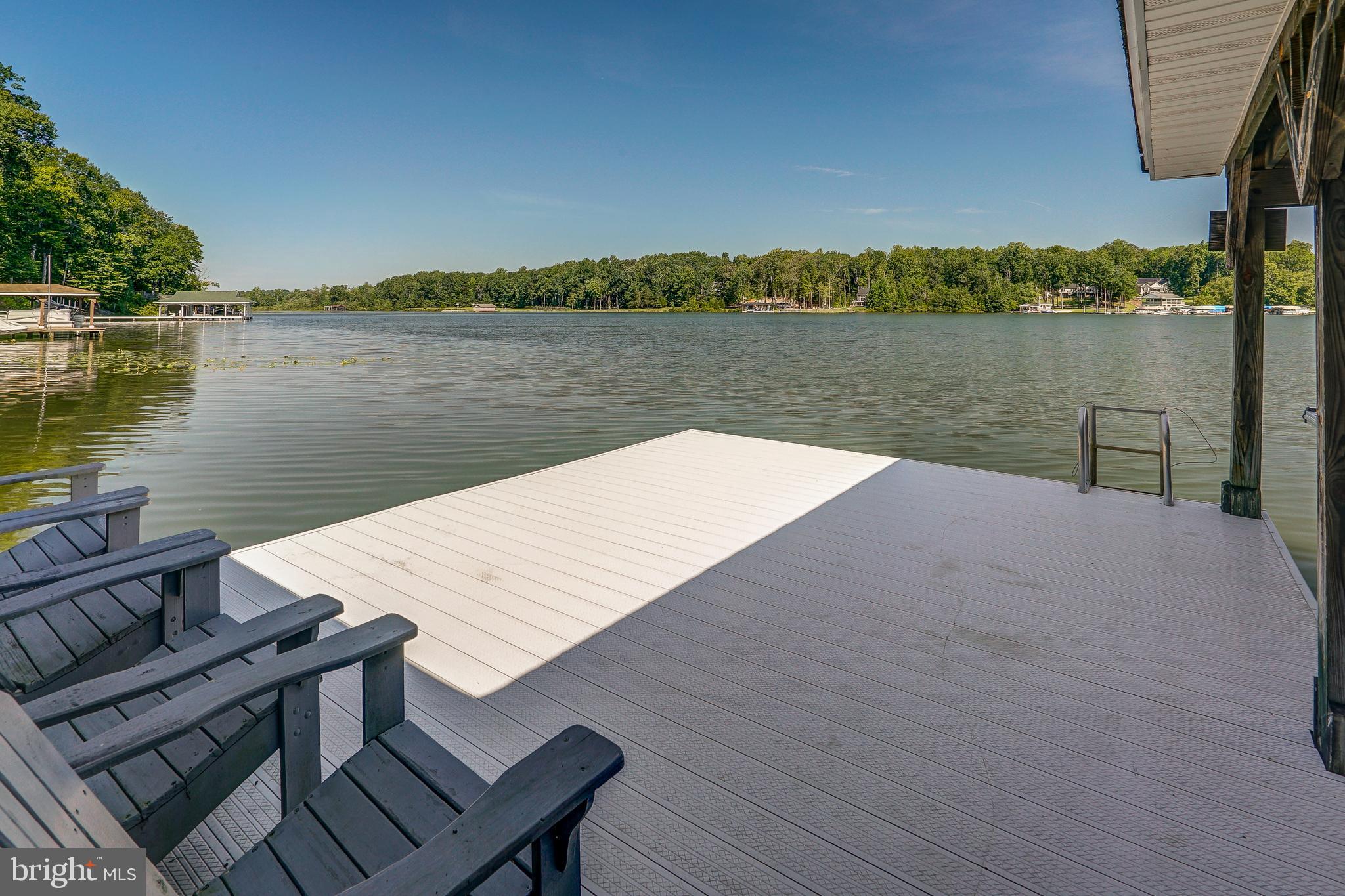 FRESHWATER ESTATES - Residential