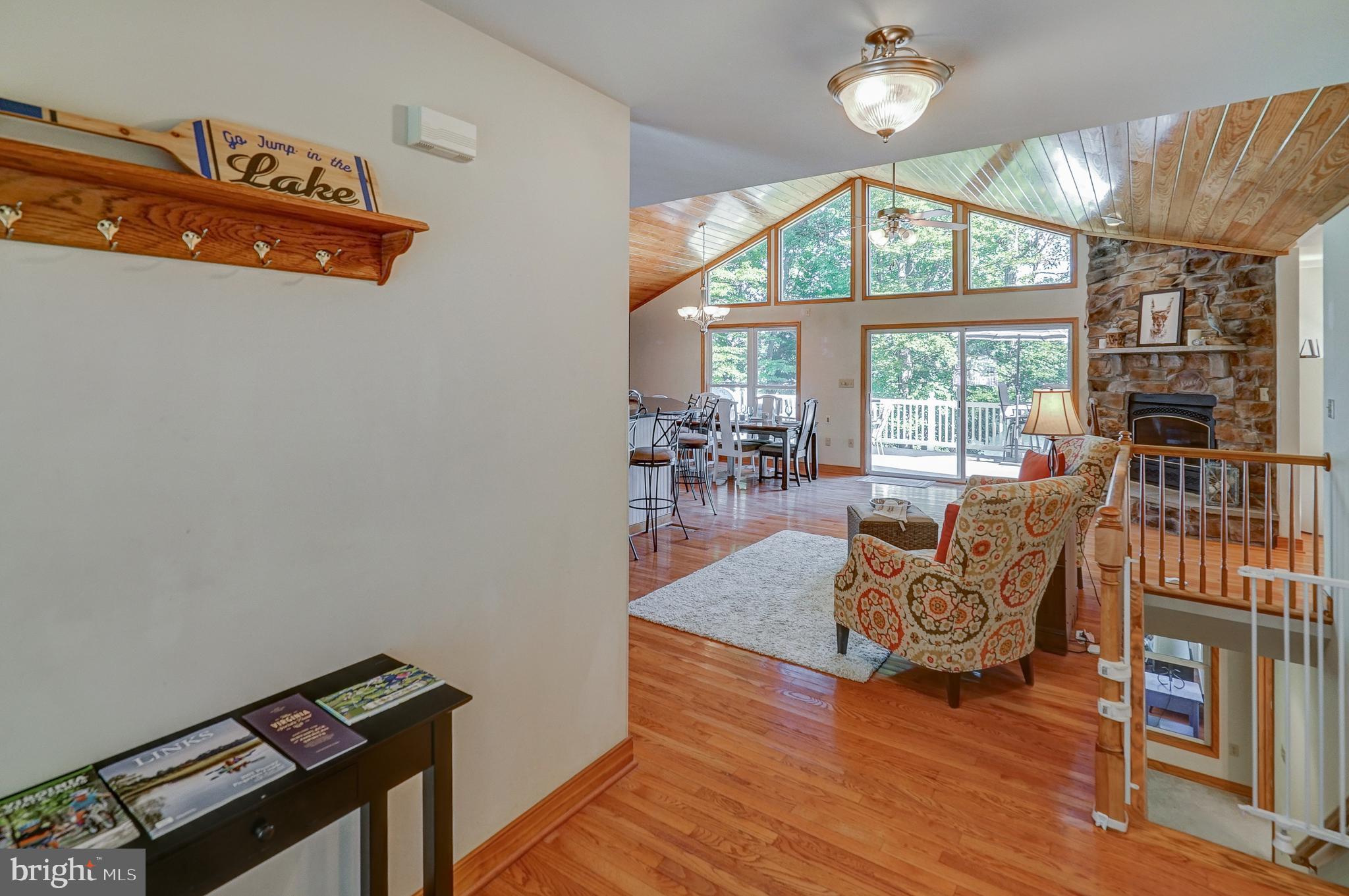 FRESHWATER ESTATES - Residential