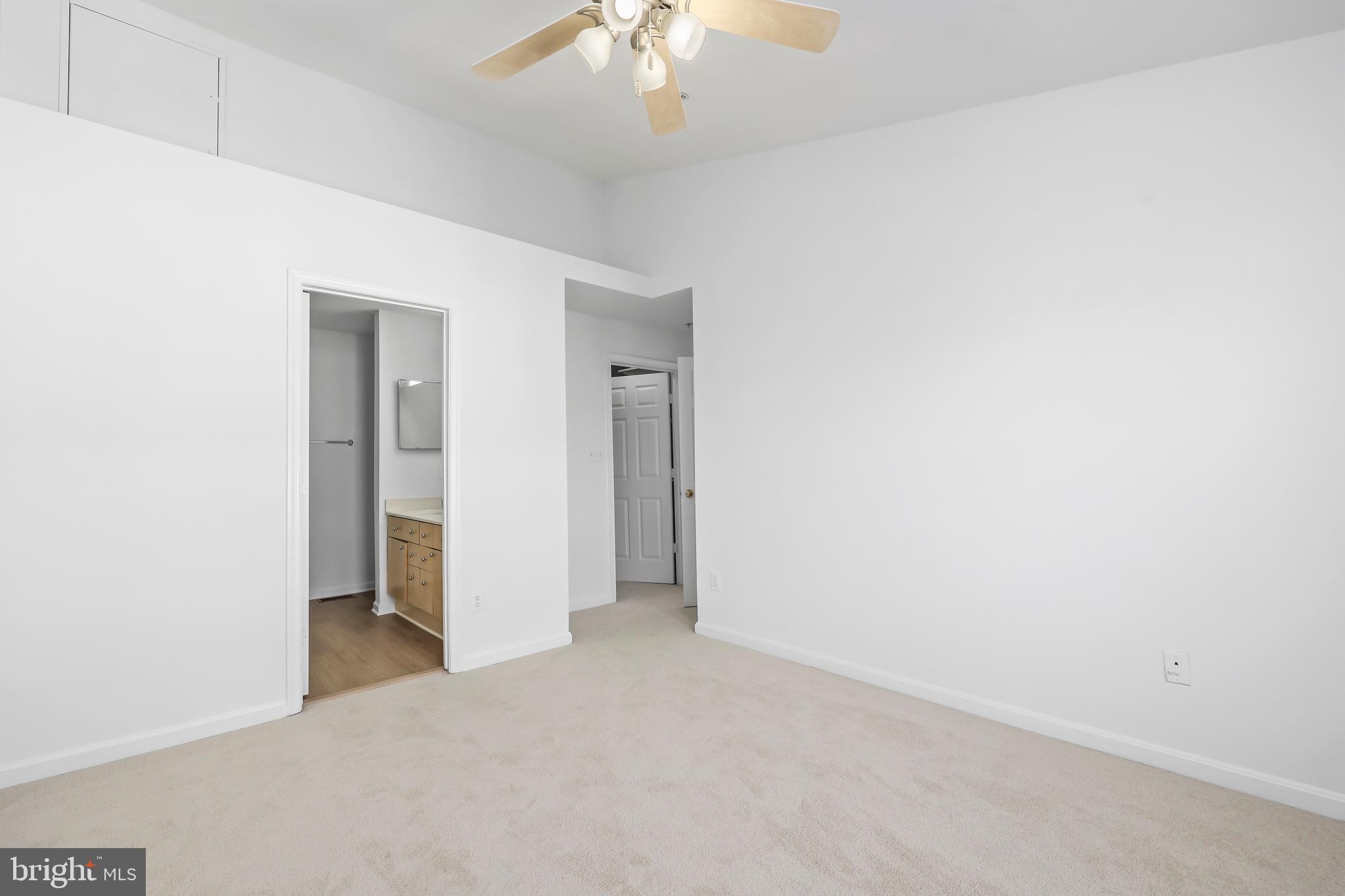 MANORS AT MCNAIR FARMS - Residential