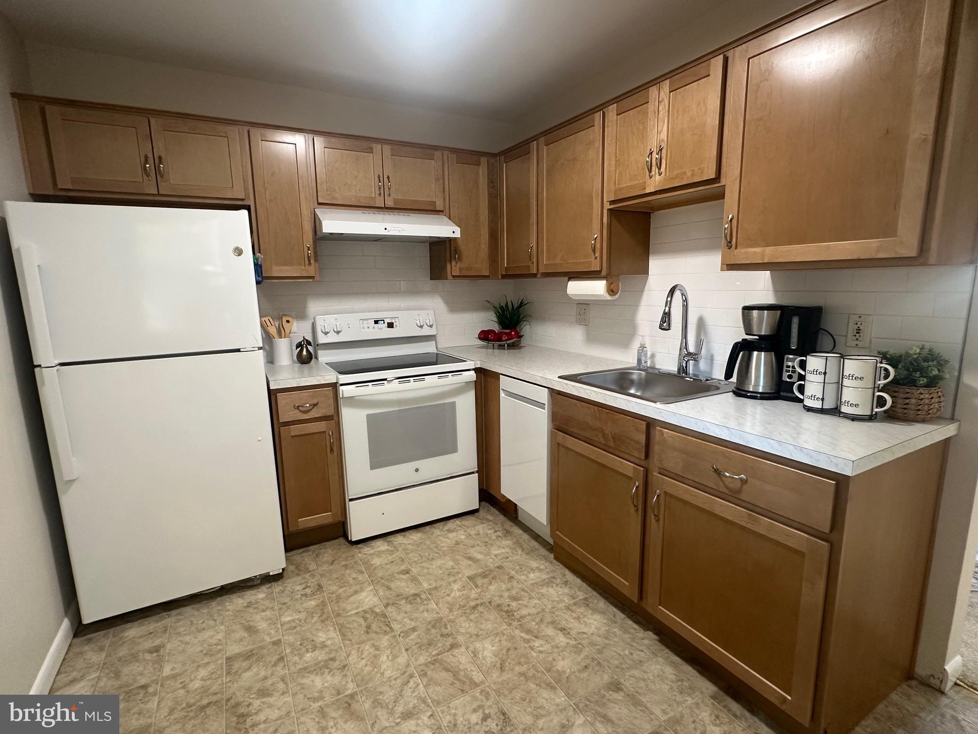 MOSBYS LANDING - Residential