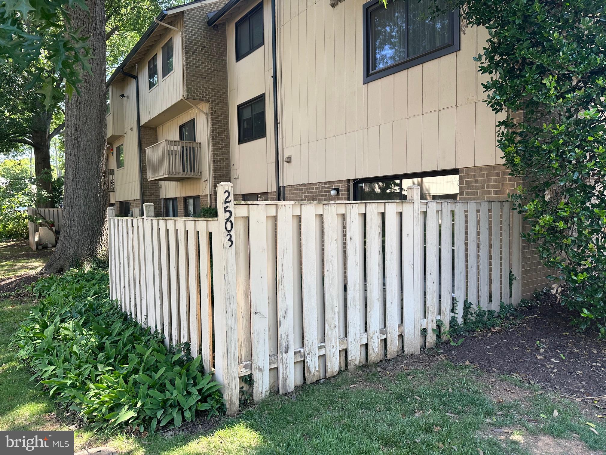 MOSBYS LANDING - Residential