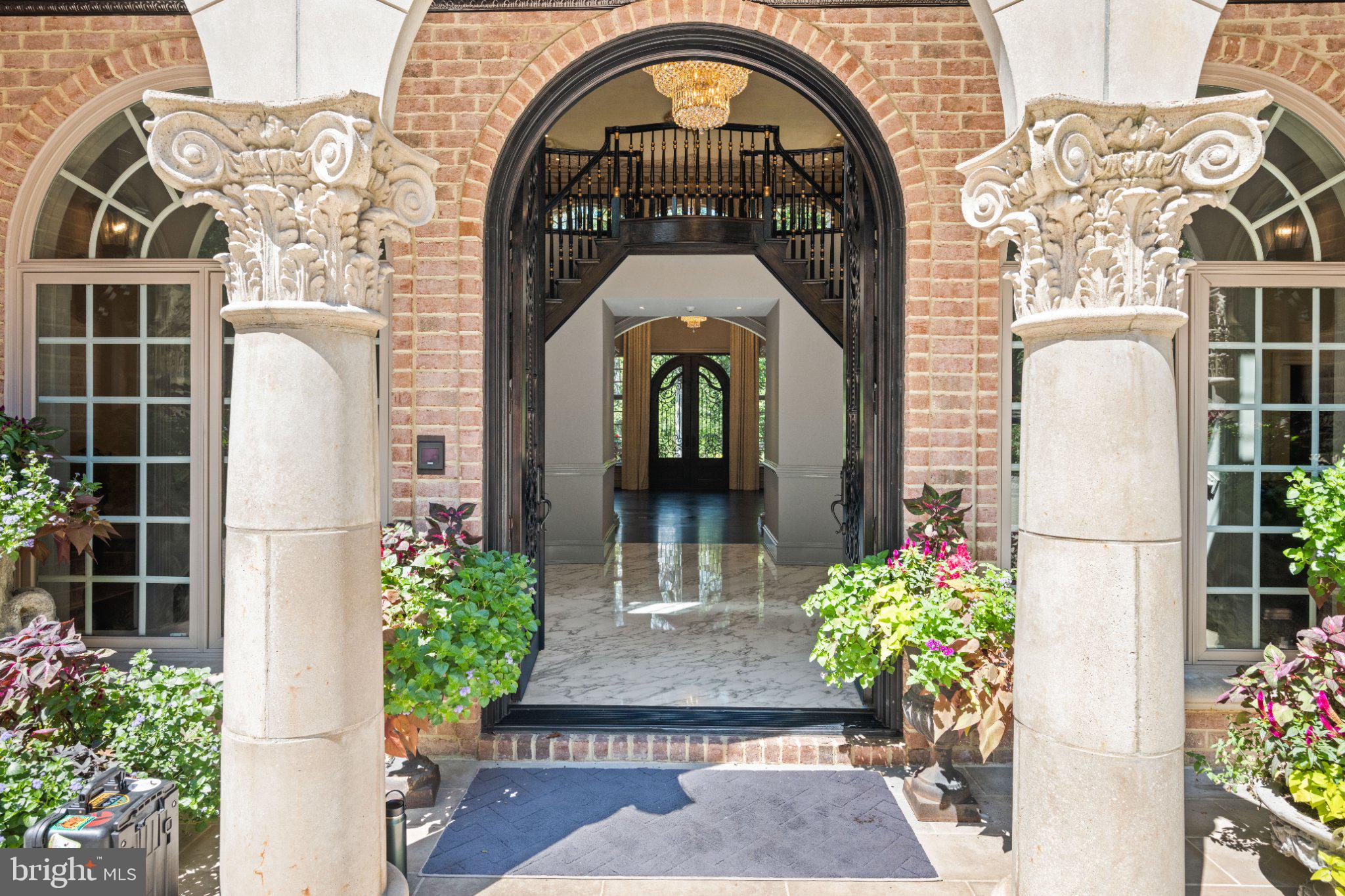 JACKSON HILLS - Residential