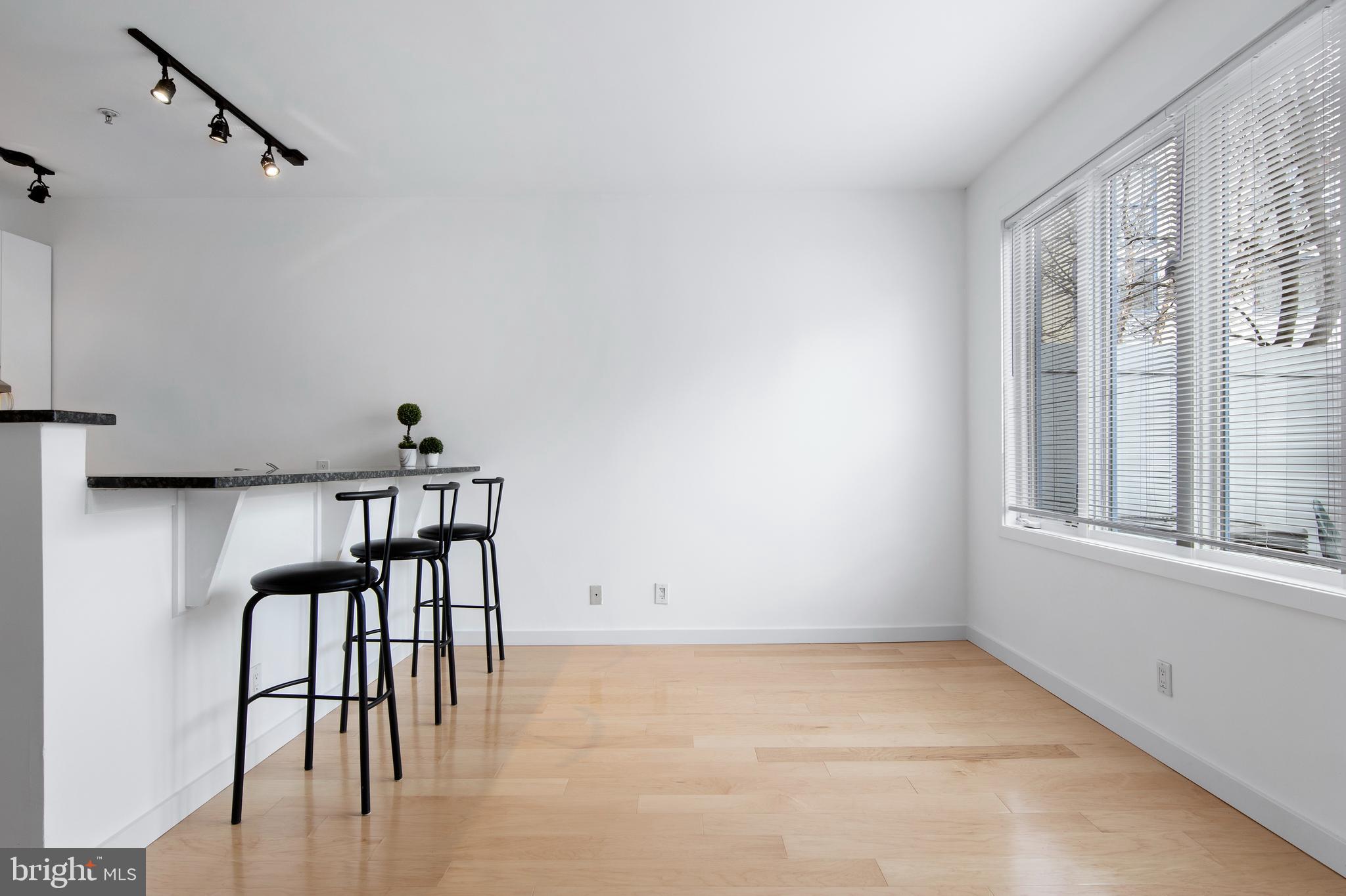 MANAYUNK - Residential Lease