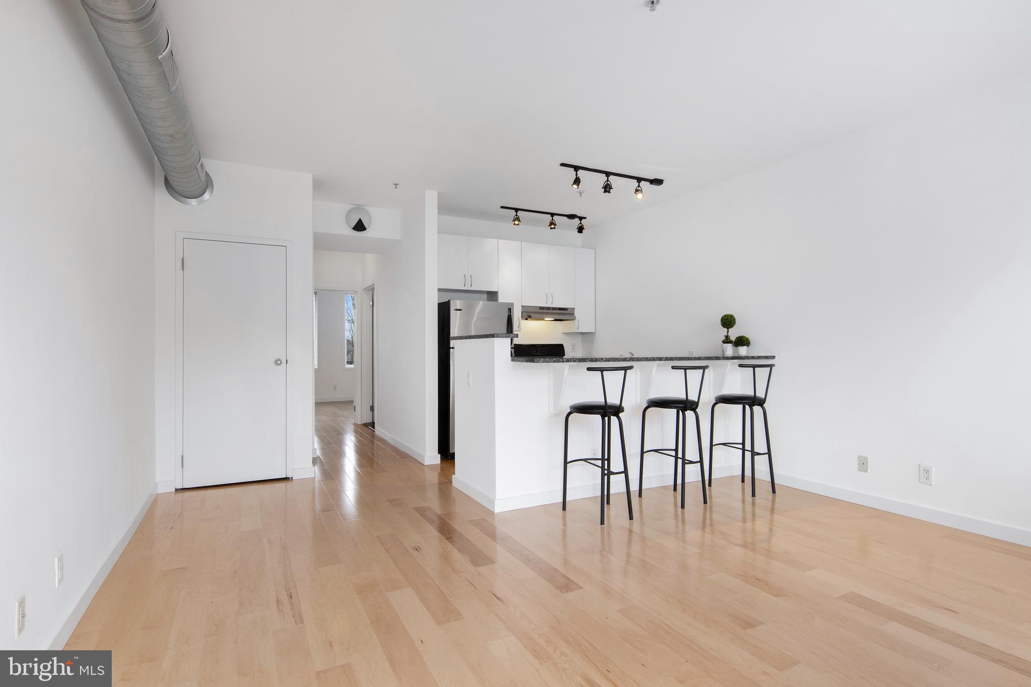 MANAYUNK - Residential Lease