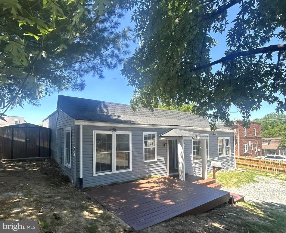 EAST VIEW - Residential