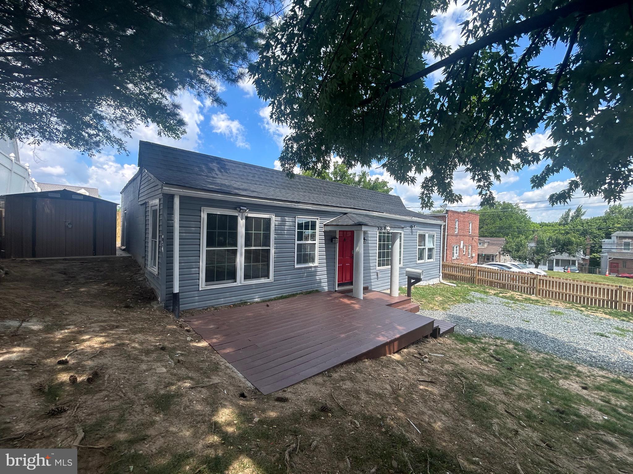 EAST VIEW - Residential