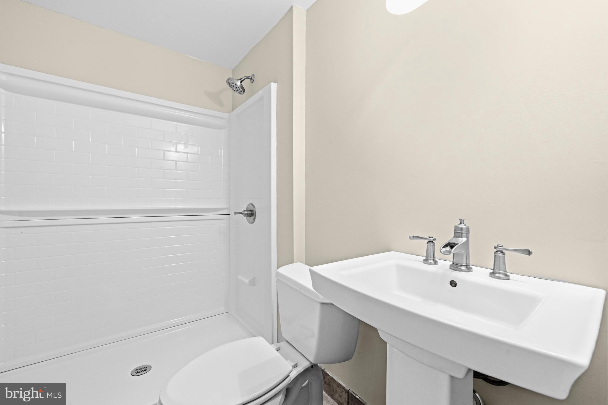 BEECH CREEK - Residential