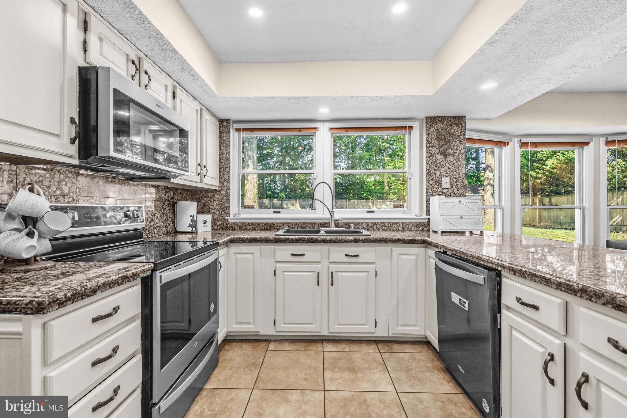 BEECH CREEK - Residential