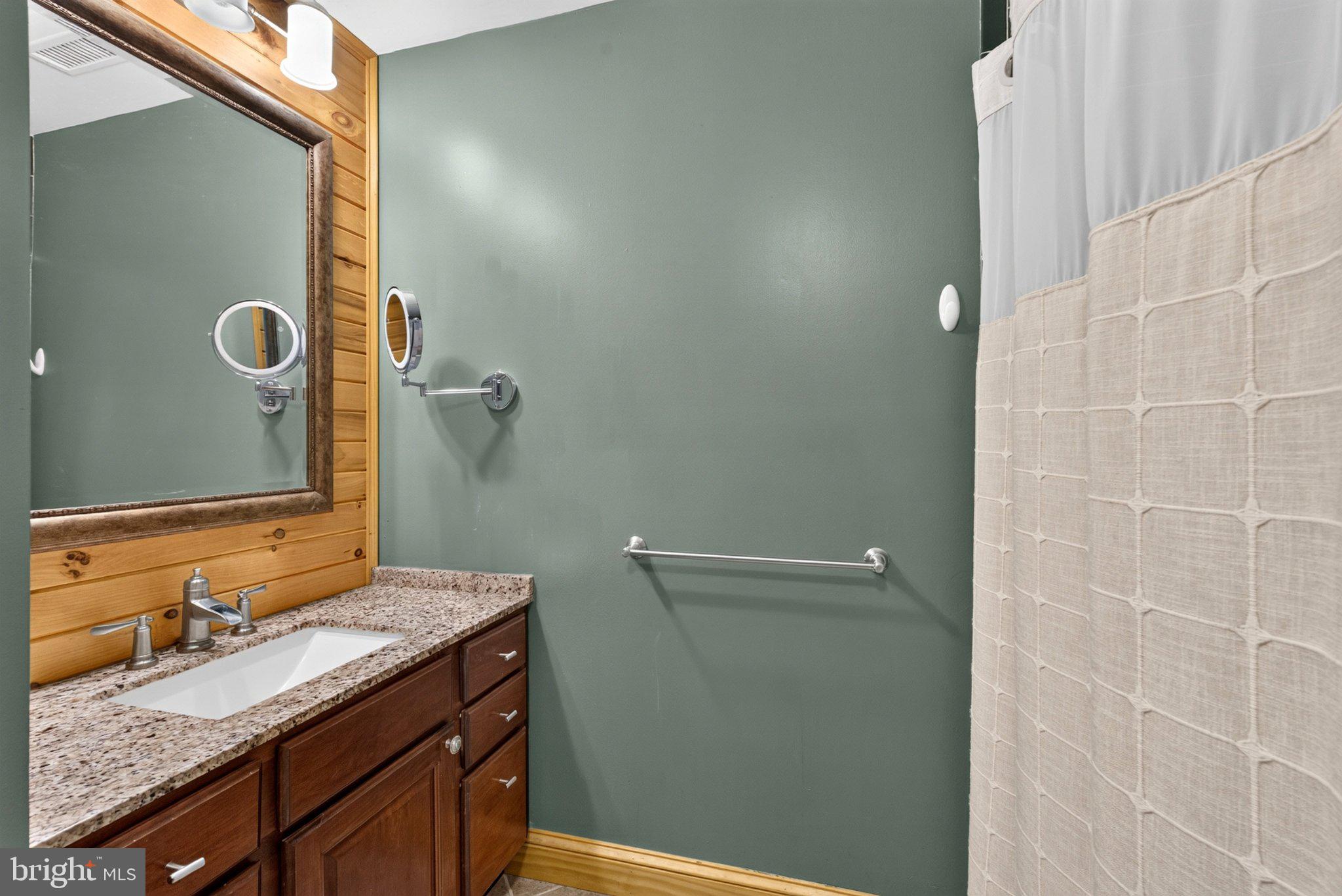 EDGEMERE/SPARROWS POINT - Residential