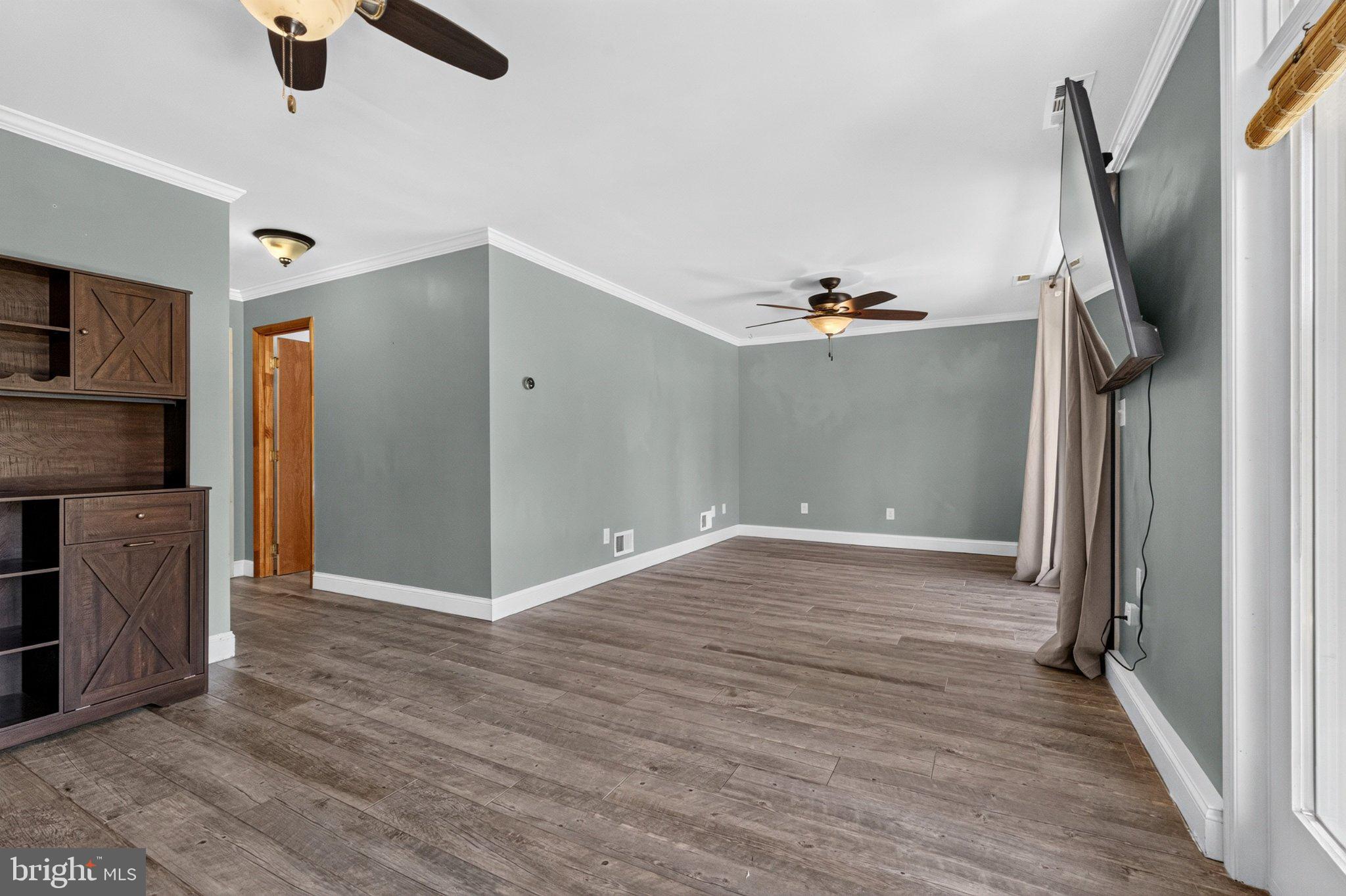 EDGEMERE/SPARROWS POINT - Residential