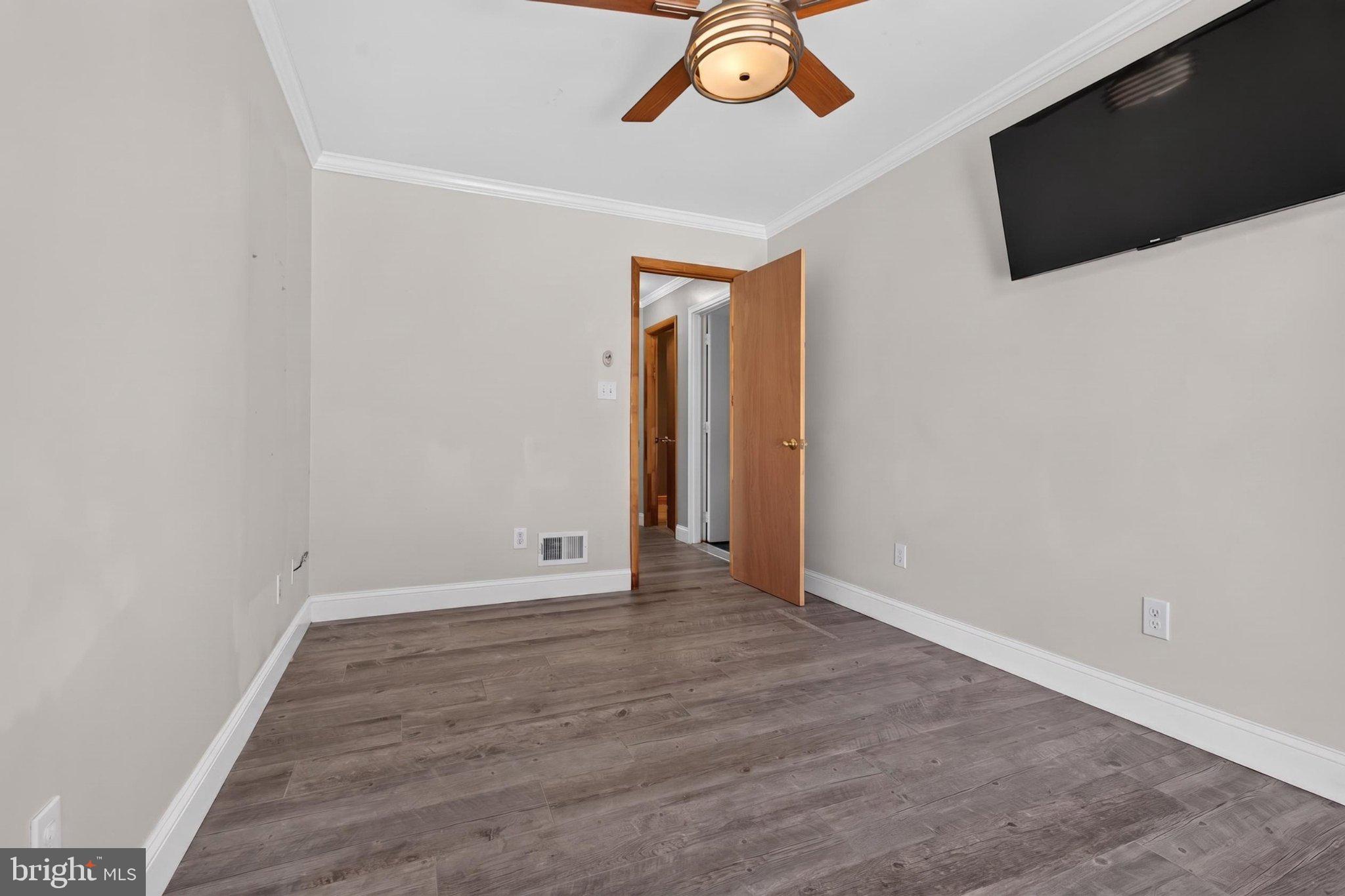 EDGEMERE/SPARROWS POINT - Residential
